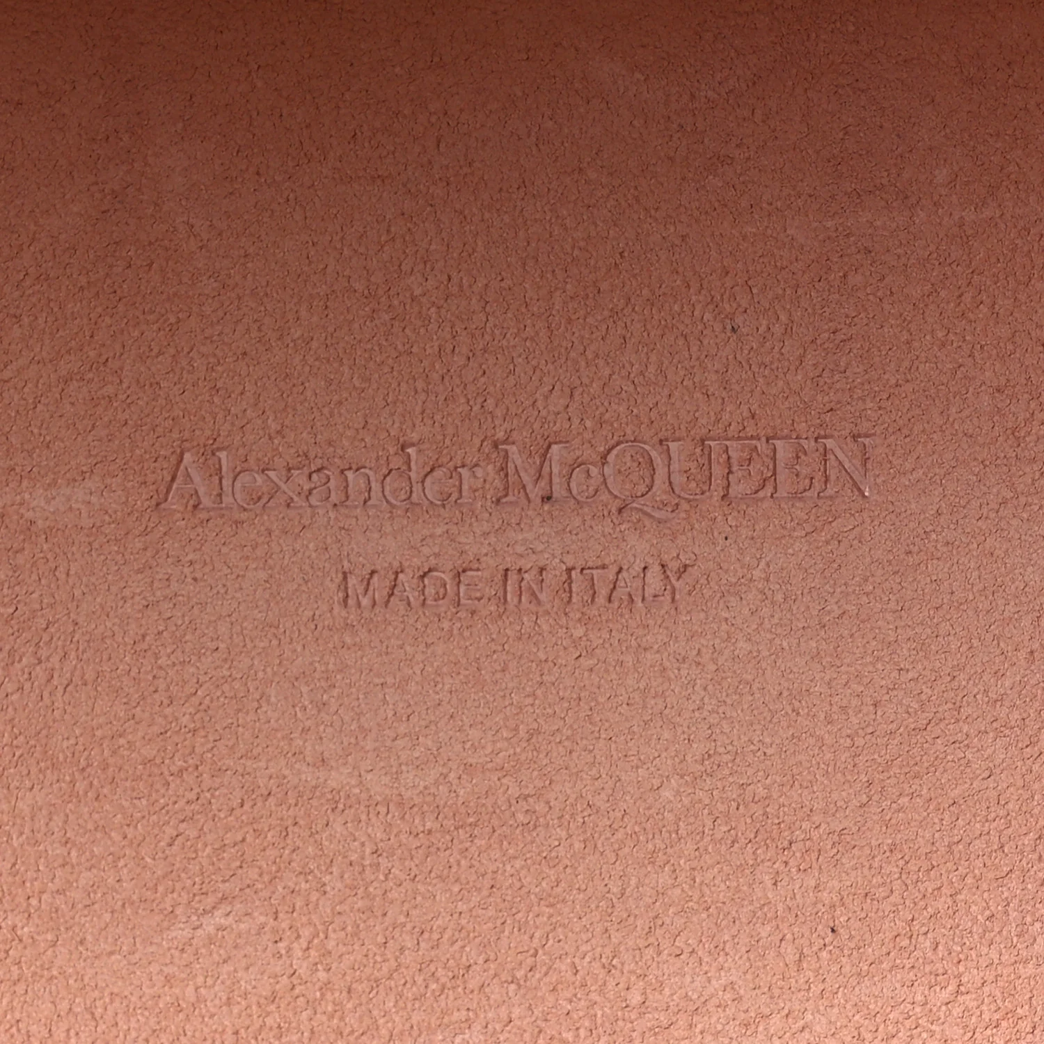 Calfskin The Peak Small Bag Black - Image 7