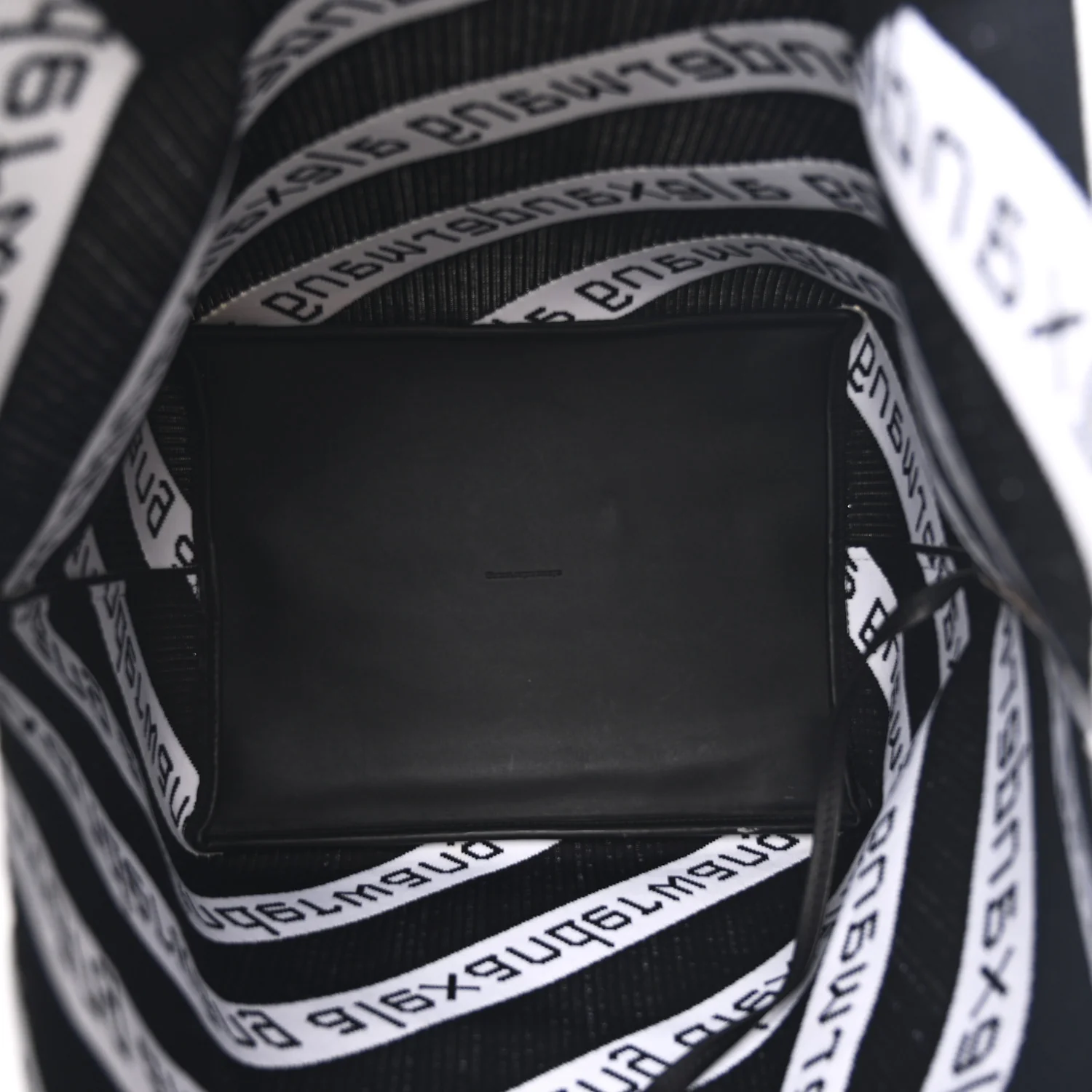 Knit Jacquard Diagonal Logo Roxy Tote White Black - Image 6