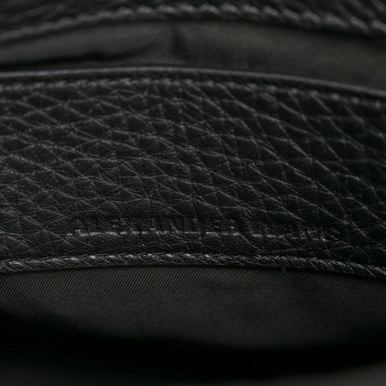 Pebbled Lambskin Rockie Black Pale Gold Hardware - Image 6