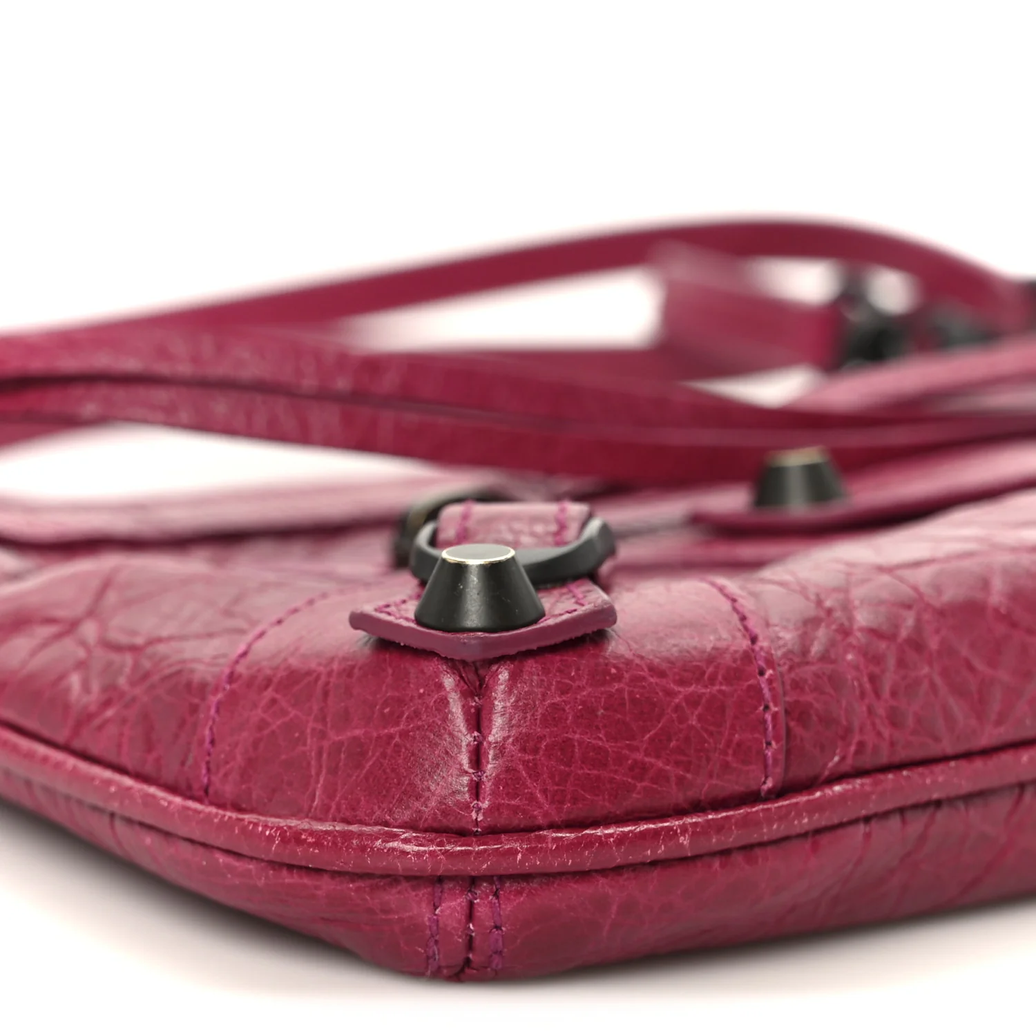 Agneau Arena Classic Hardware Le City Pouch On Strap Framboise - Image 9