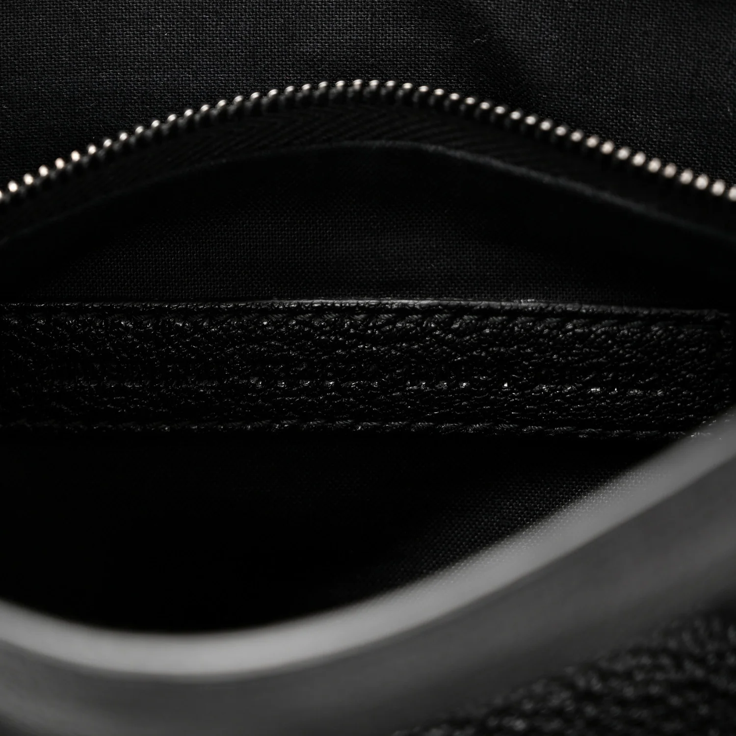 Chevre Black Metallic Edge Hardware S City Black - Image 7