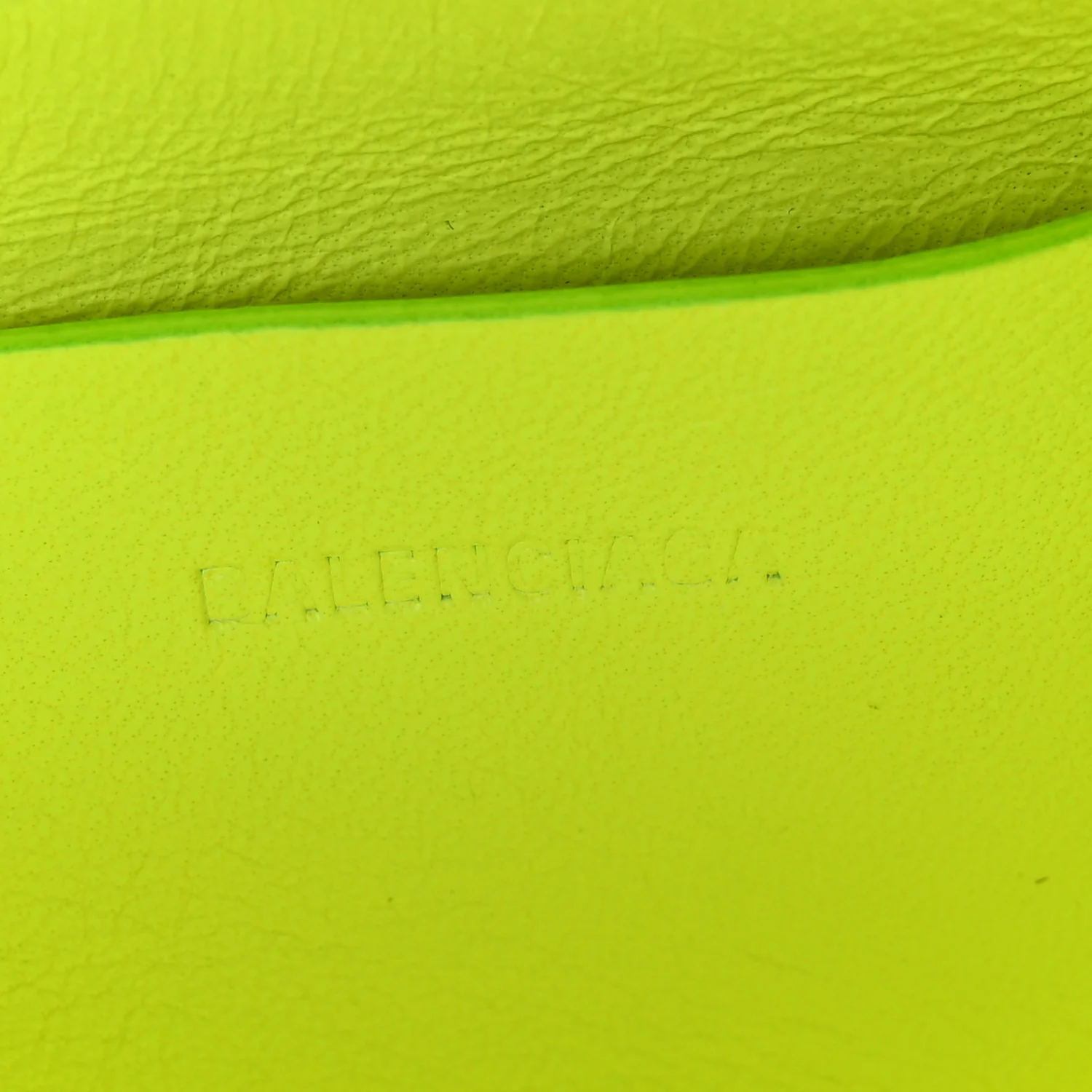 Grained Calfskin Embossed Car Camera Bag Yellow Fluo Black - Image 7