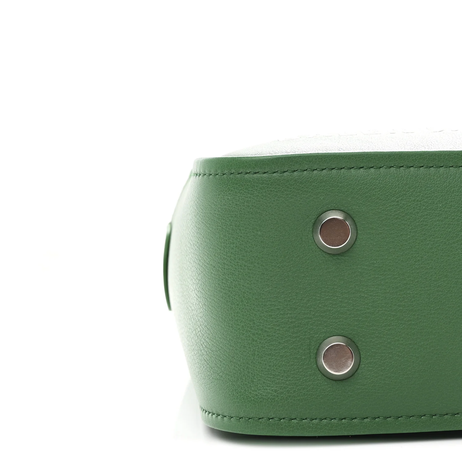 Shiny Day Calfskin Logo S Triangle Duffle Irlandais - Image 10