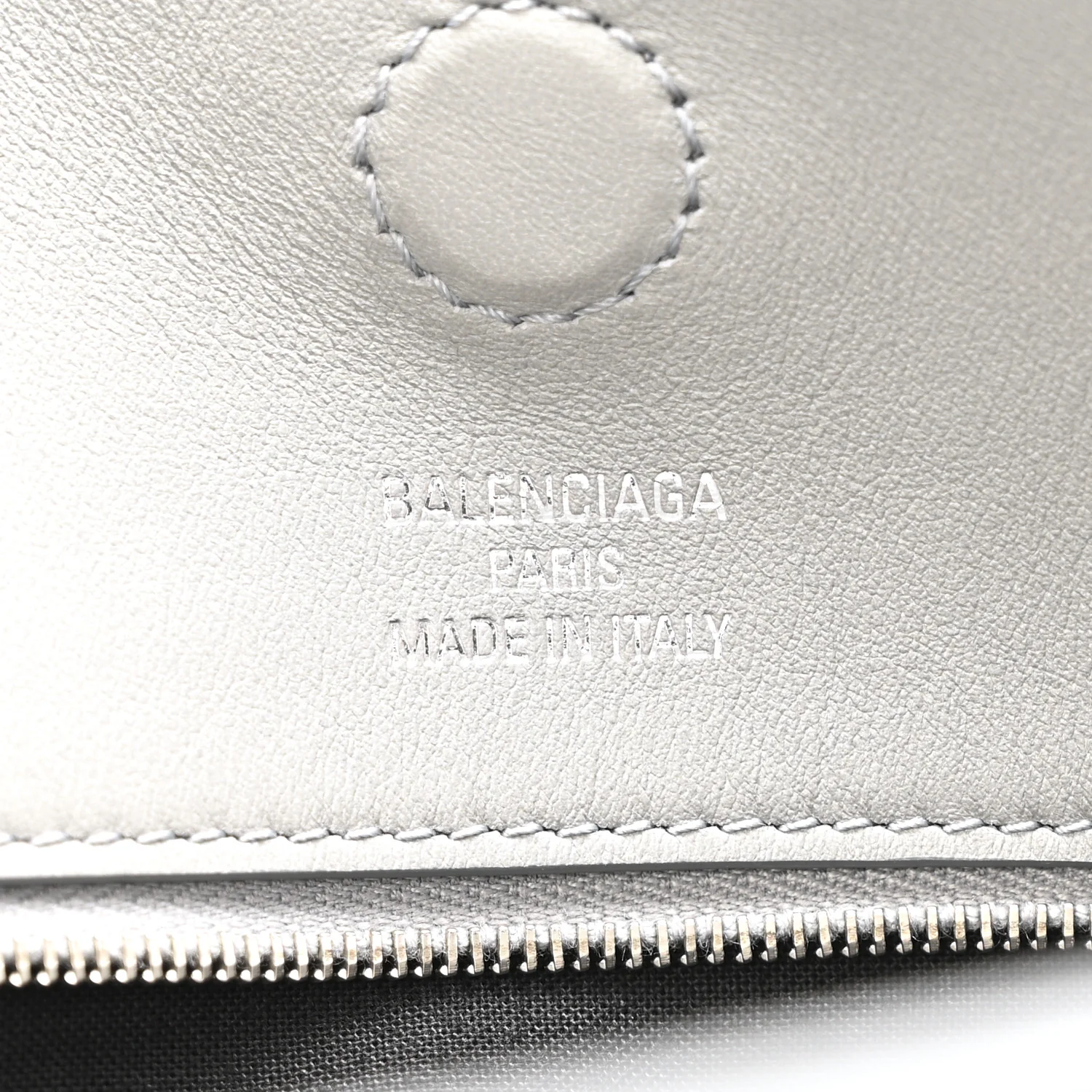 Smooth Calfskin Hampton Carry All Bag Grey - Image 6