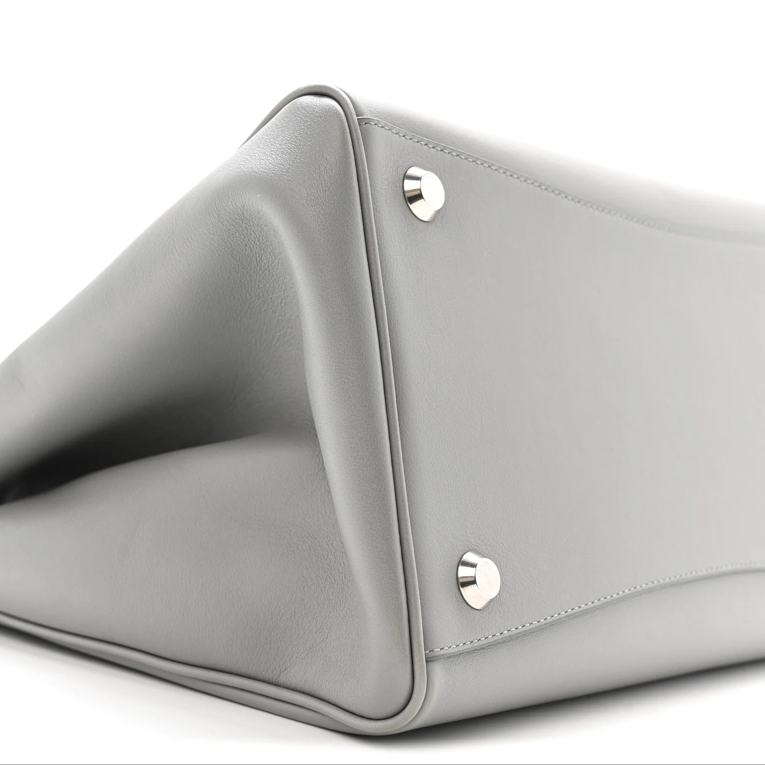 Smooth Calfskin Hampton Carry All Bag Grey - Image 8