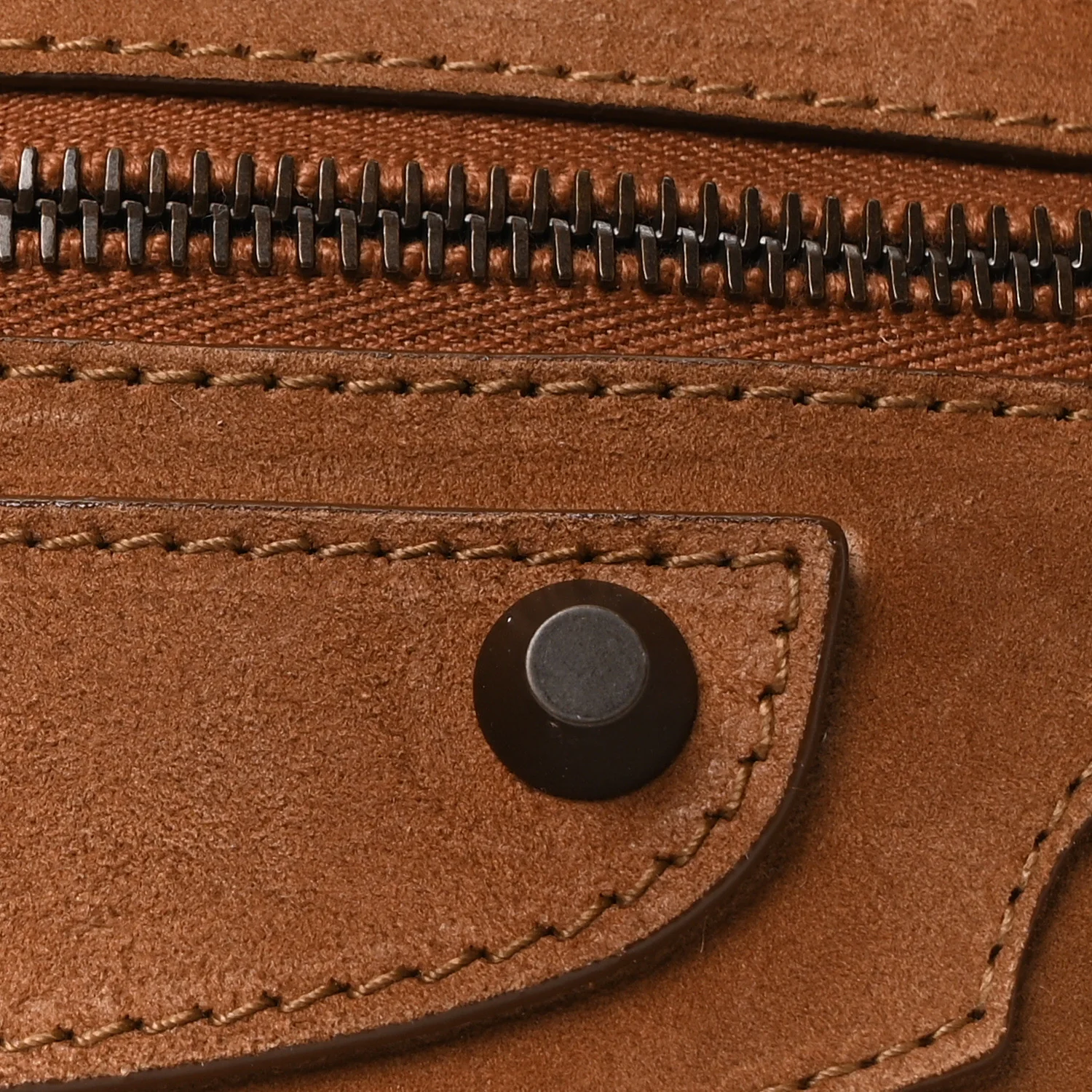 Suede Calfskin Classic Hardware Medium Le City Camel - Image 8