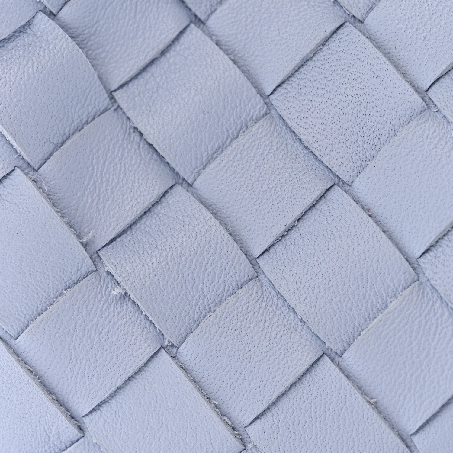 Calfskin Intrecciato Small Pinacoteca Tote Lunar Fondant - Image 13