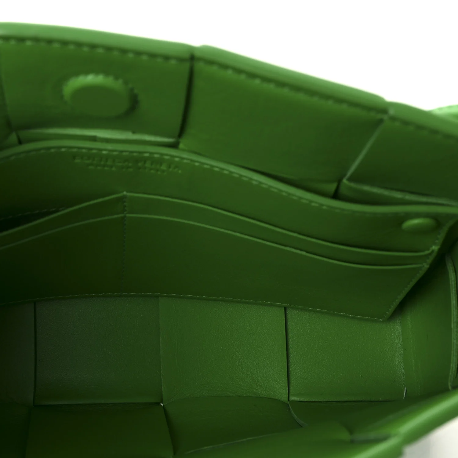 Calfskin Maxi Intrecciato Cassette Pouch On Strap Parakeet - Image 5
