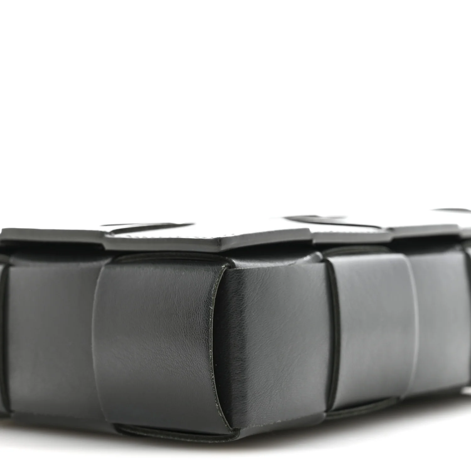 Calfskin Maxi Intreccio Cassette With Strap Bag Dark Green - Image 10