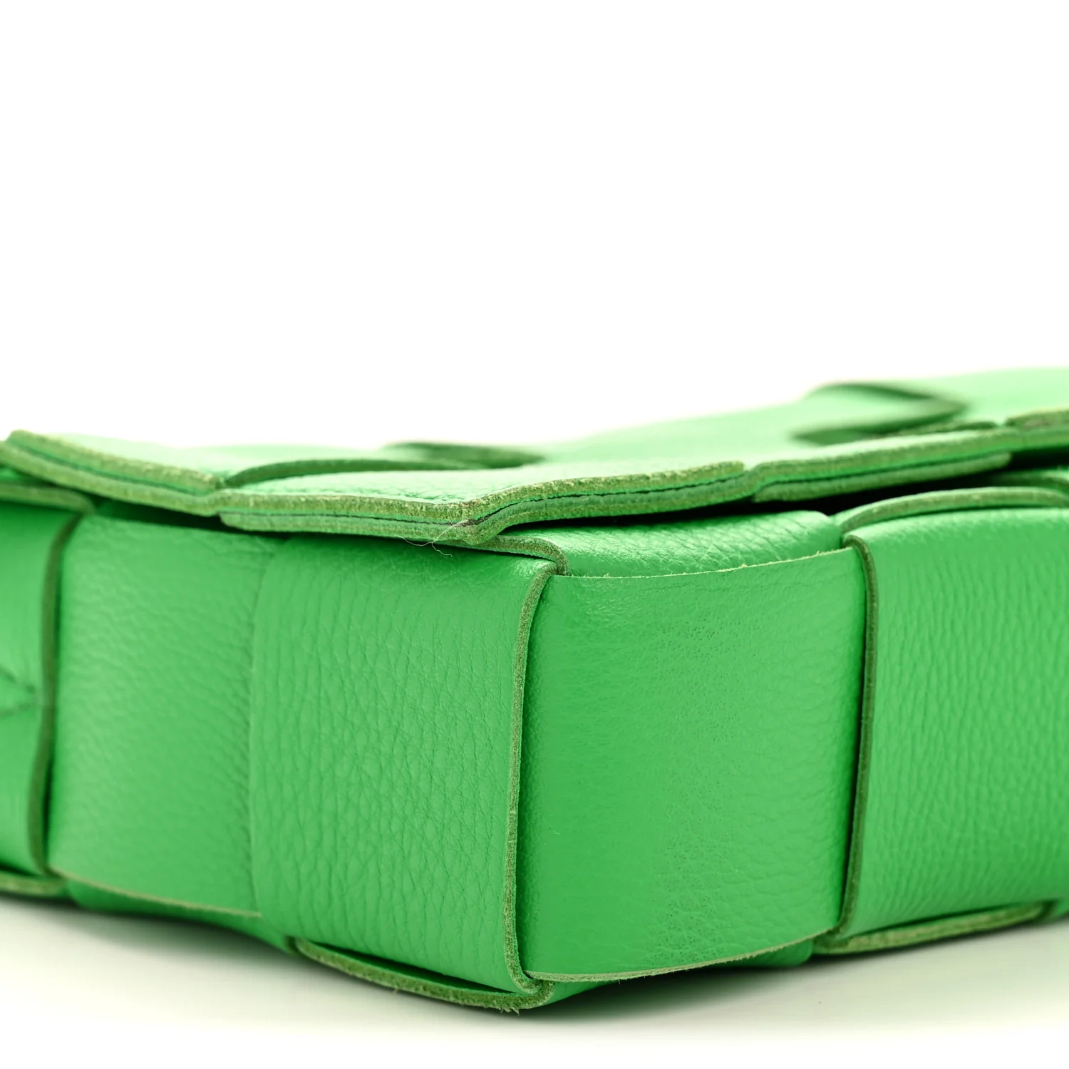 Grained Calfskin Maxi Intrecciato Cassette Crossbody Bag Parakeet - Image 9