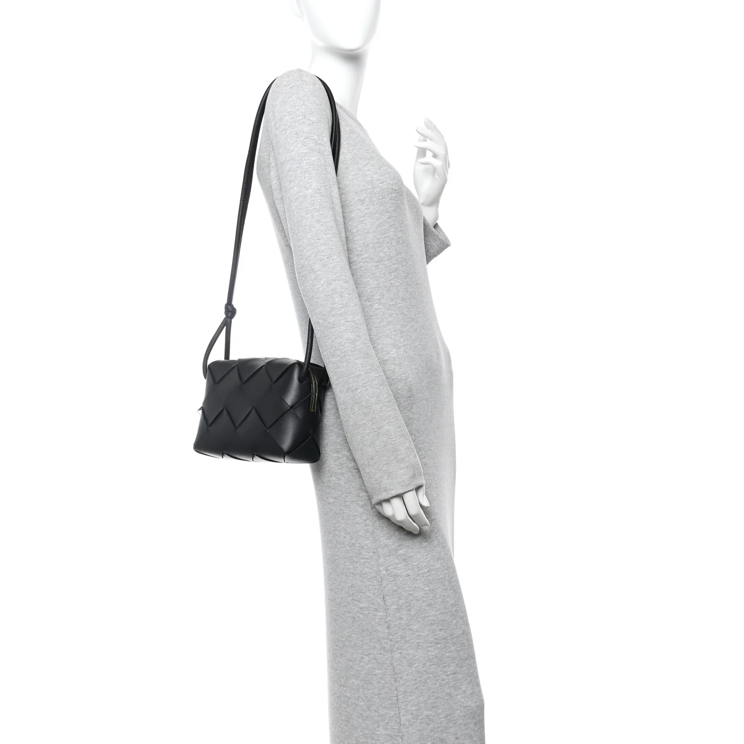 Lambskin Maxi Intrecciato Small Cassette Camera Bag Black - Image 4