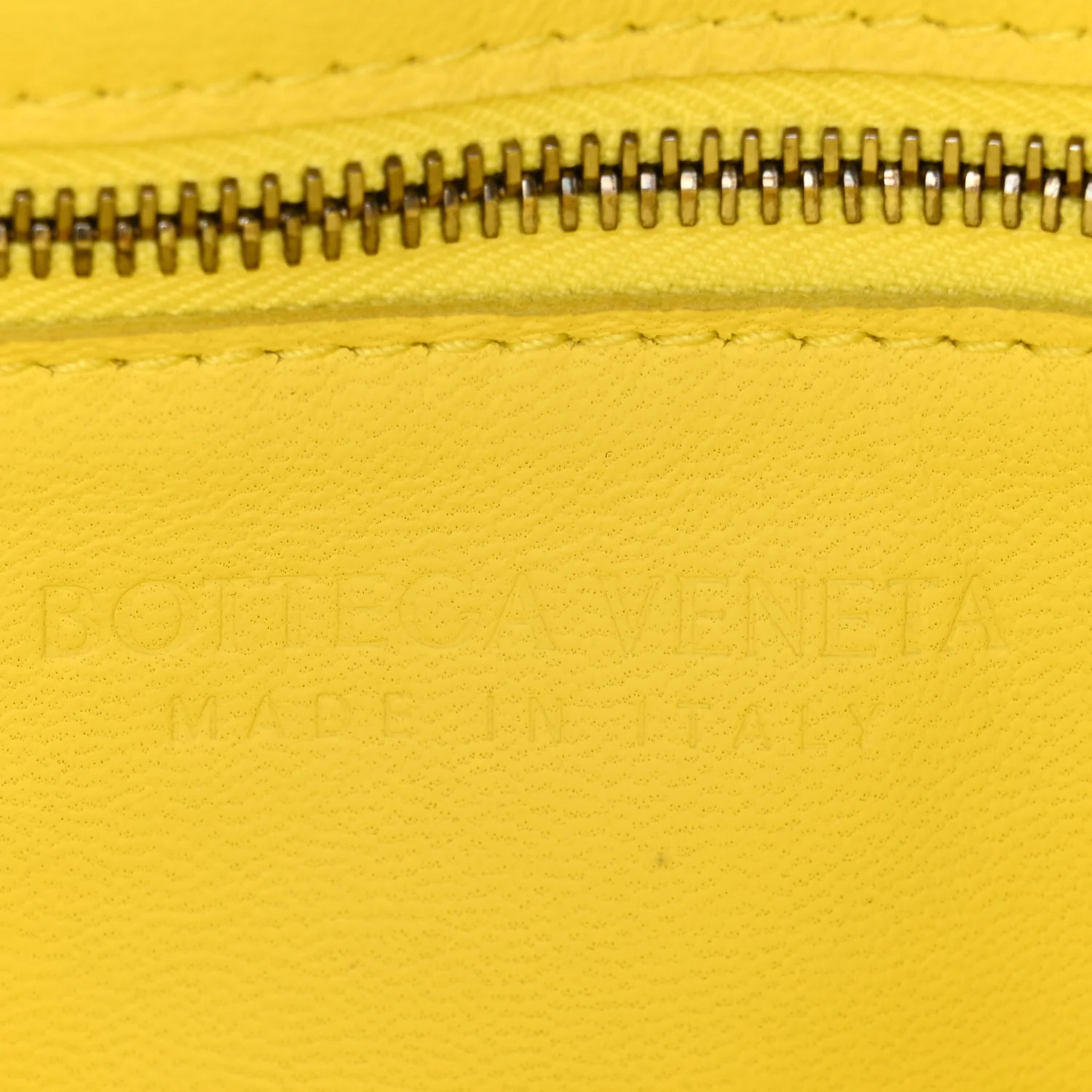 Lambskin Maxi Intrecciato Small Cassette Crossbody Bag Lemonade - Image 15