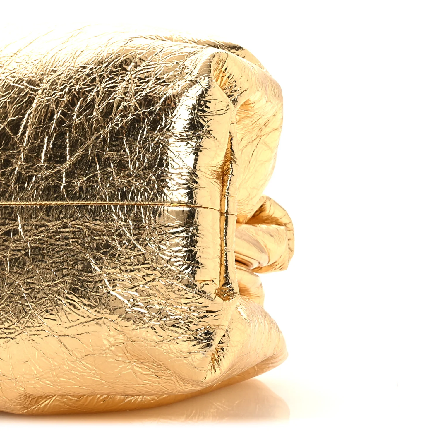 Metallic Crinkled Lambskin The Pouch Oversized Clutch Oro - Image 10