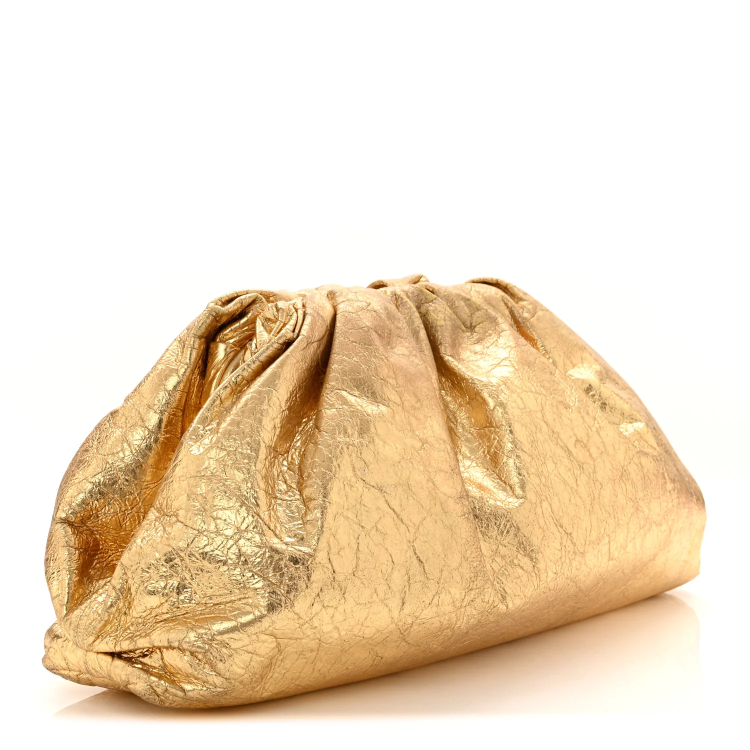 Metallic Crinkled Lambskin The Pouch Oversized Clutch Oro - Image 3