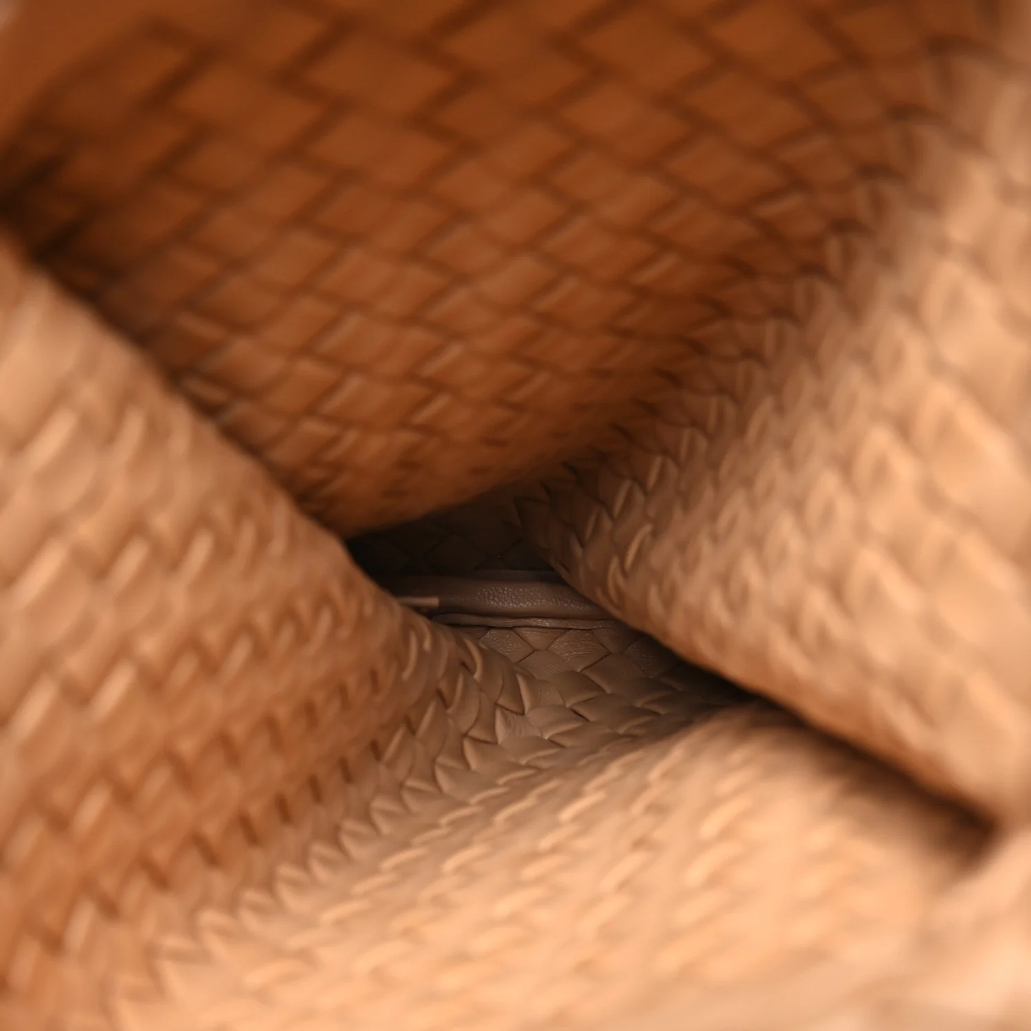 Nappa Intrecciato Crisscross Clutch Porridge - Image 5