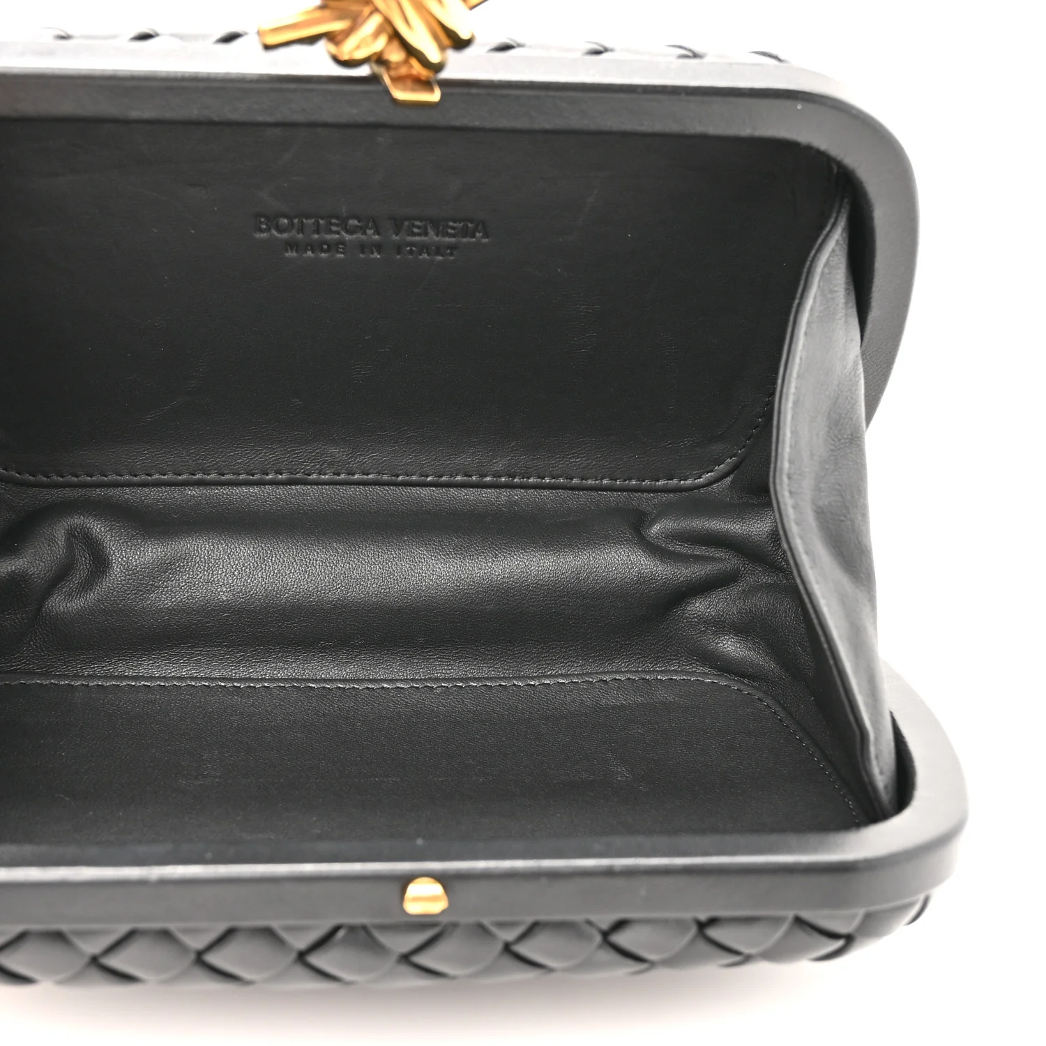 Nappa Intrecciato Knot Clutch Black - Image 5