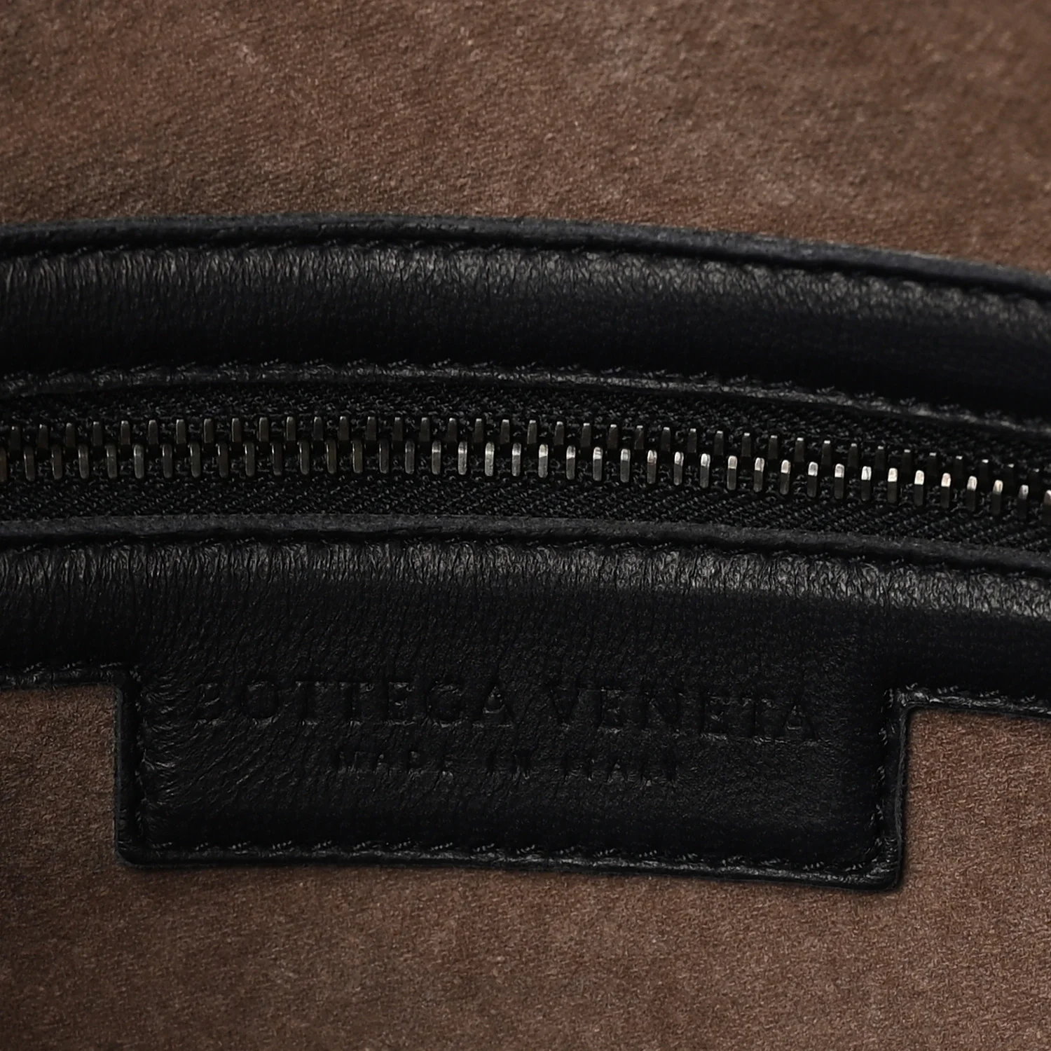 Nappa Intrecciato Large Veneta Hobo Black - Image 6