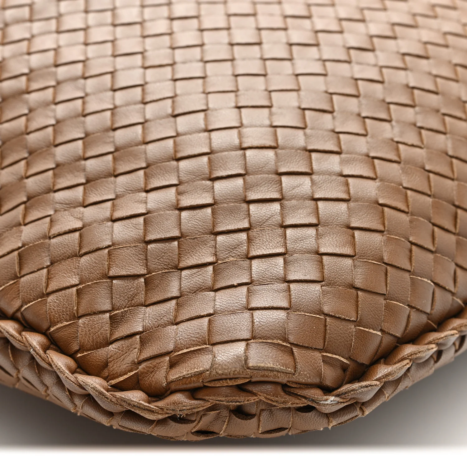 Nappa Intrecciato Large Veneta Hobo Chene - Image 9