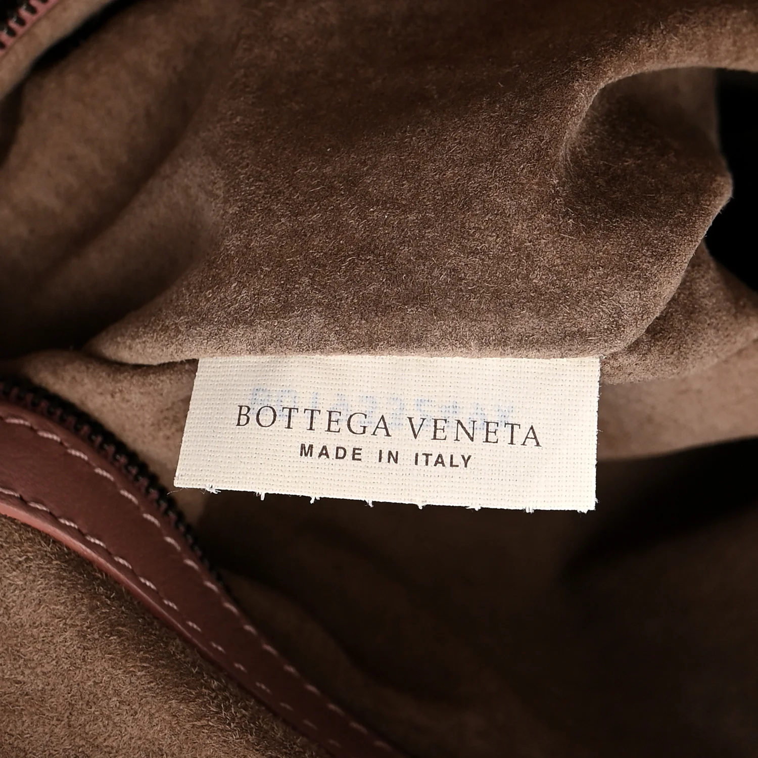 Nappa Intrecciato Large Veneta Hobo Mallow - Image 7
