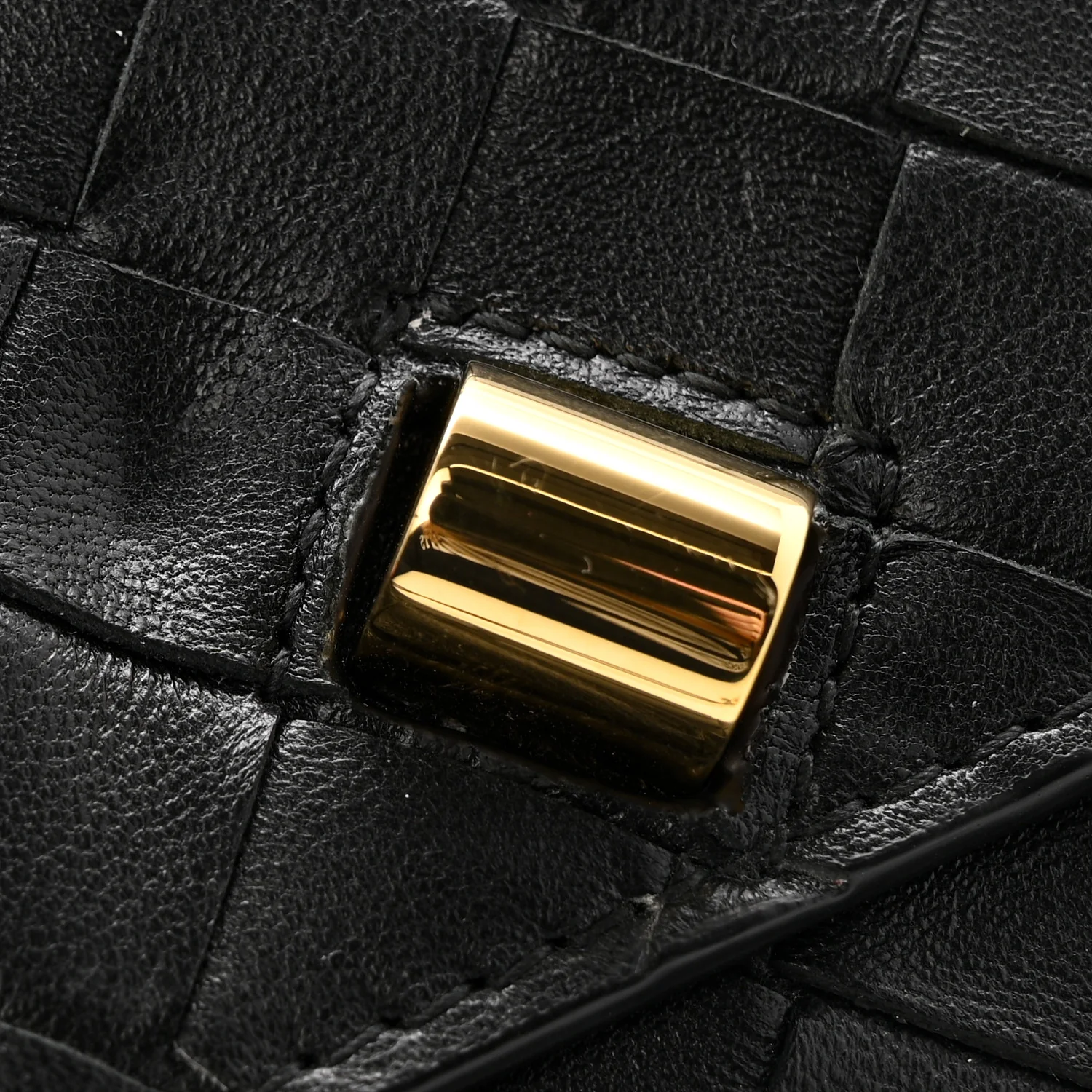 Nappa Intrecciato Long Andiamo Top Handle Clutch Black - Image 8