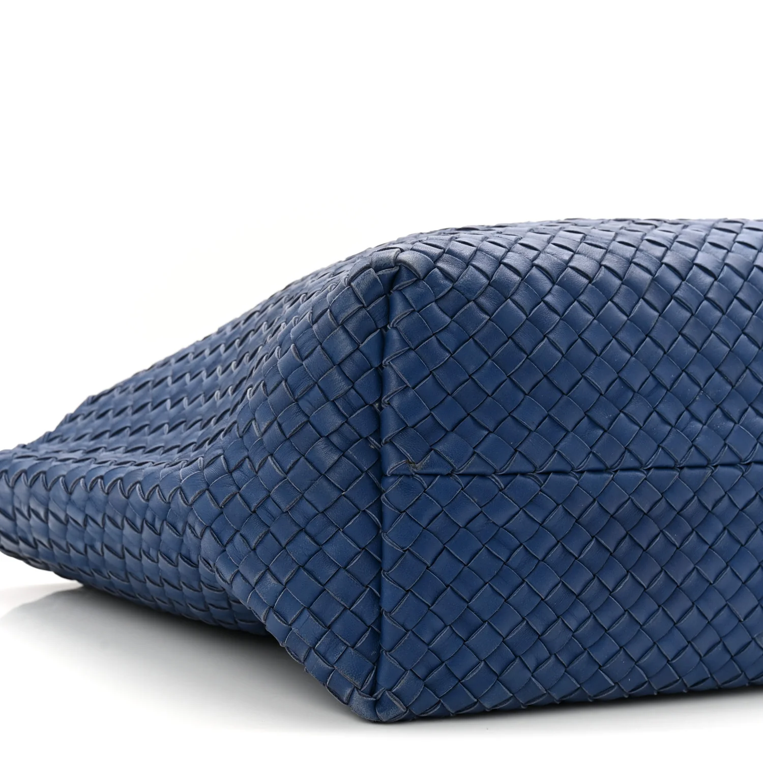 Nappa Intrecciato Medium Cabat Cobalt - Image 9