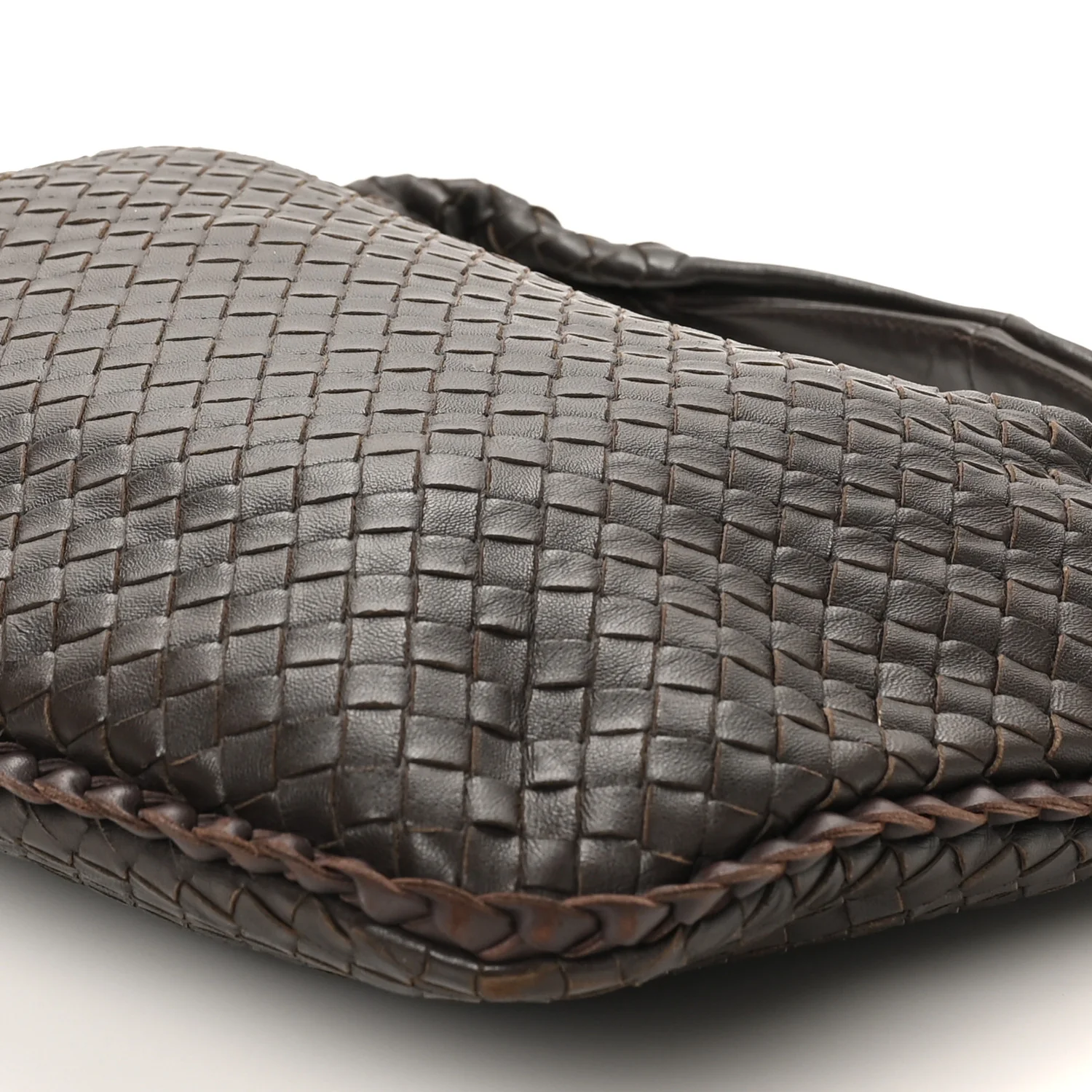 Nappa Intrecciato Medium Veneta Hobo Ebano - Image 10