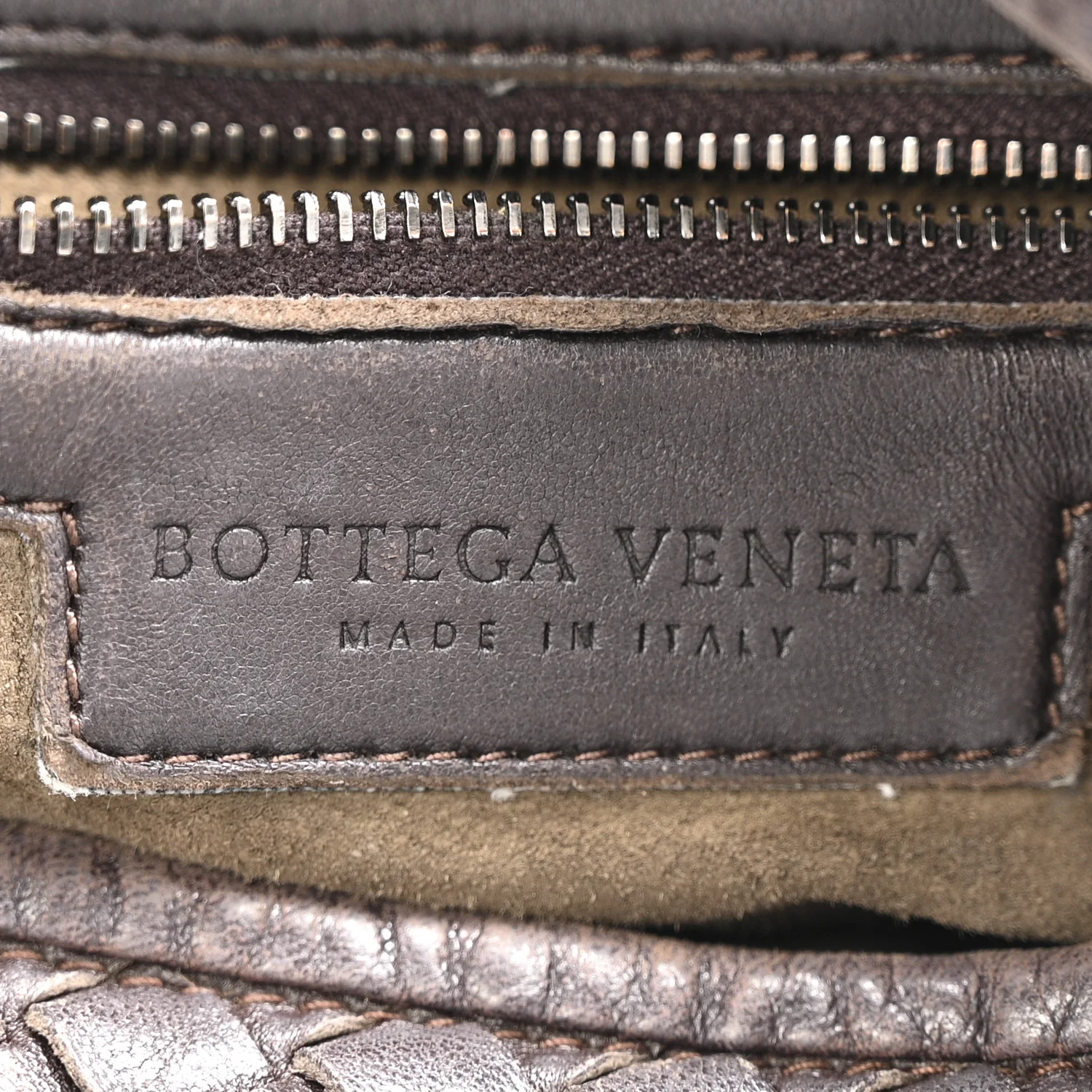 Nappa Intrecciato Medium Veneta Hobo Ebano - Image 6