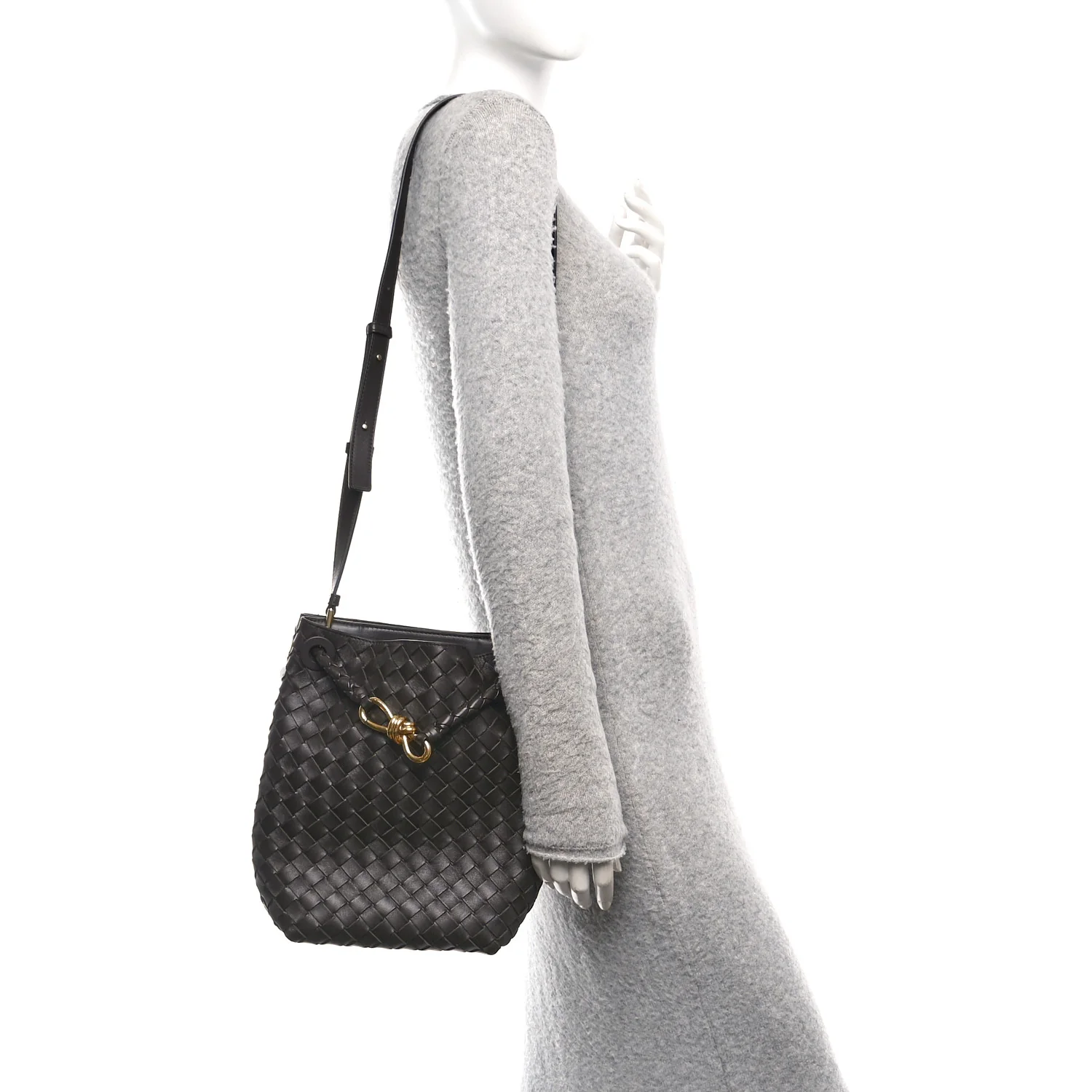 Nappa Intrecciato Small Andiamo Bucket Bag Fondant - Image 2