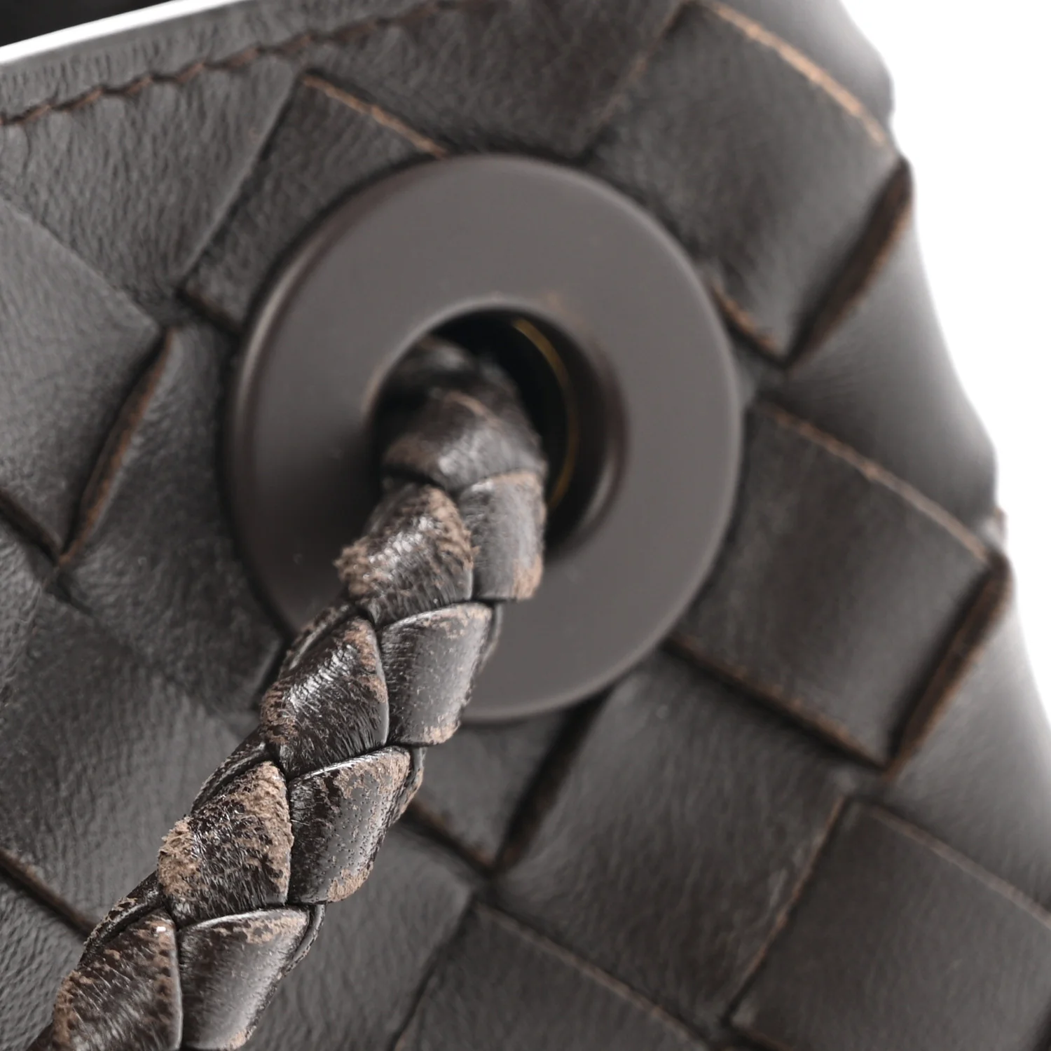 Nappa Intrecciato Small Andiamo Shoulder Bag Fondant - Image 11