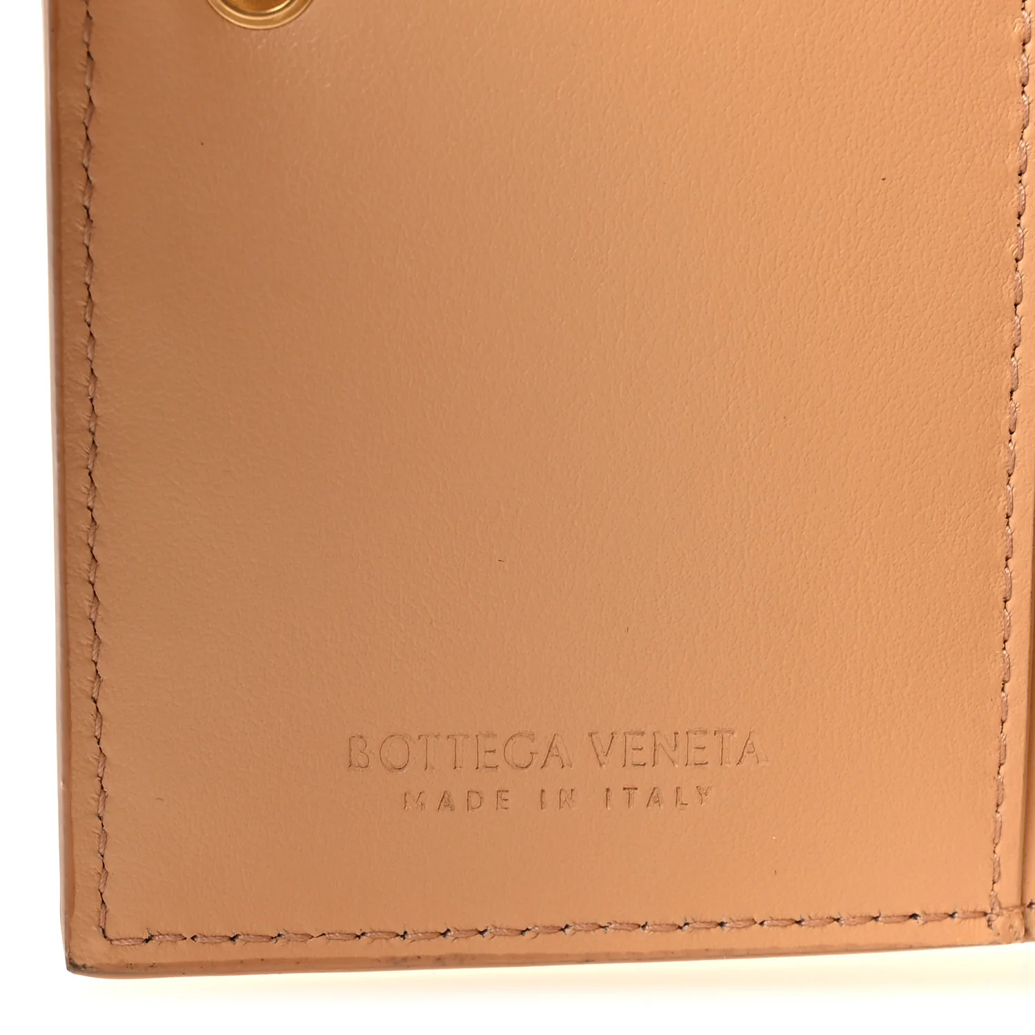 Nappa Maxi Intrecciato Medium Cassette Bifold Zip Wallet  Porridge - Image 6