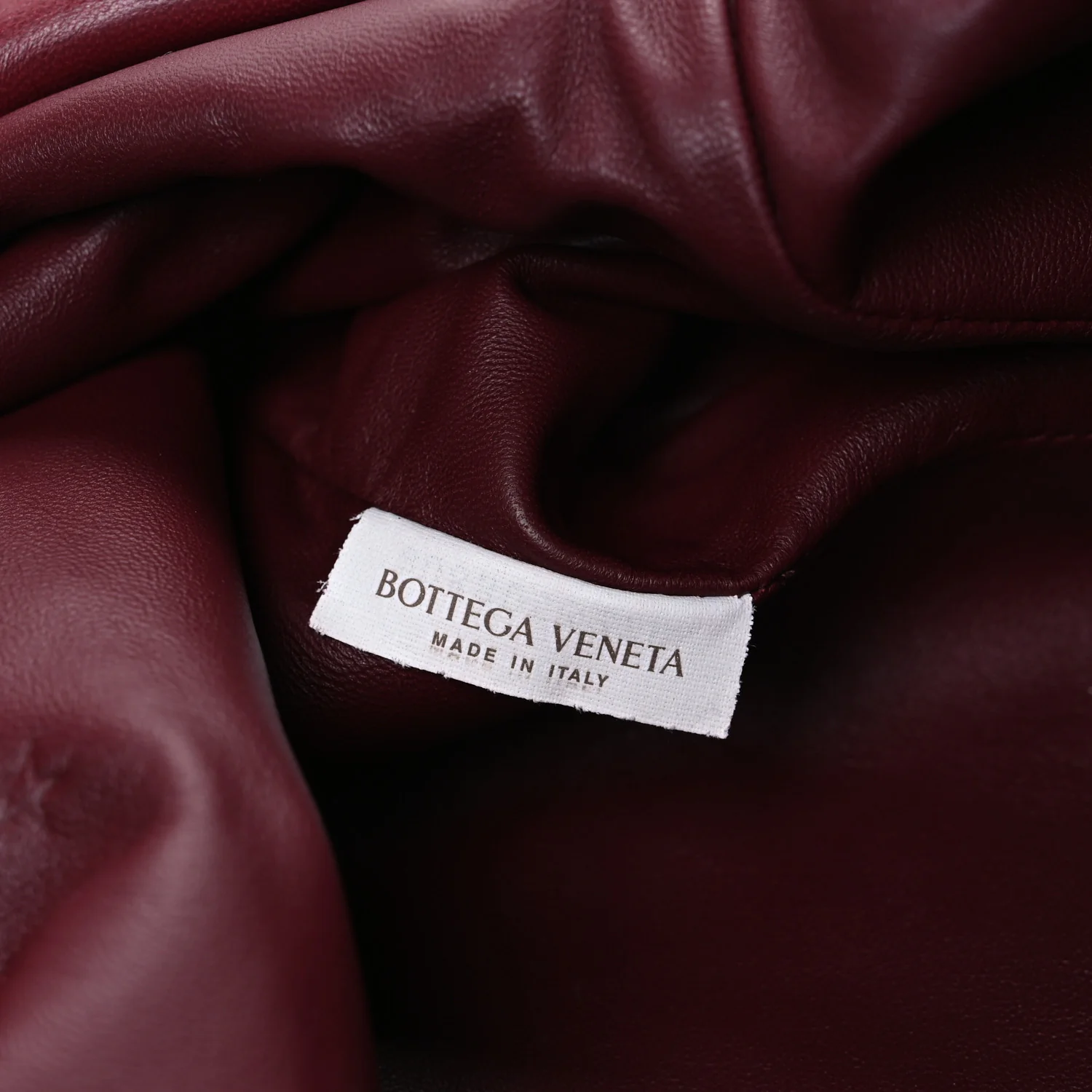 Nappa Maxi Intrecciato The Pouch Oversized Clutch Bordeaux - Image 7