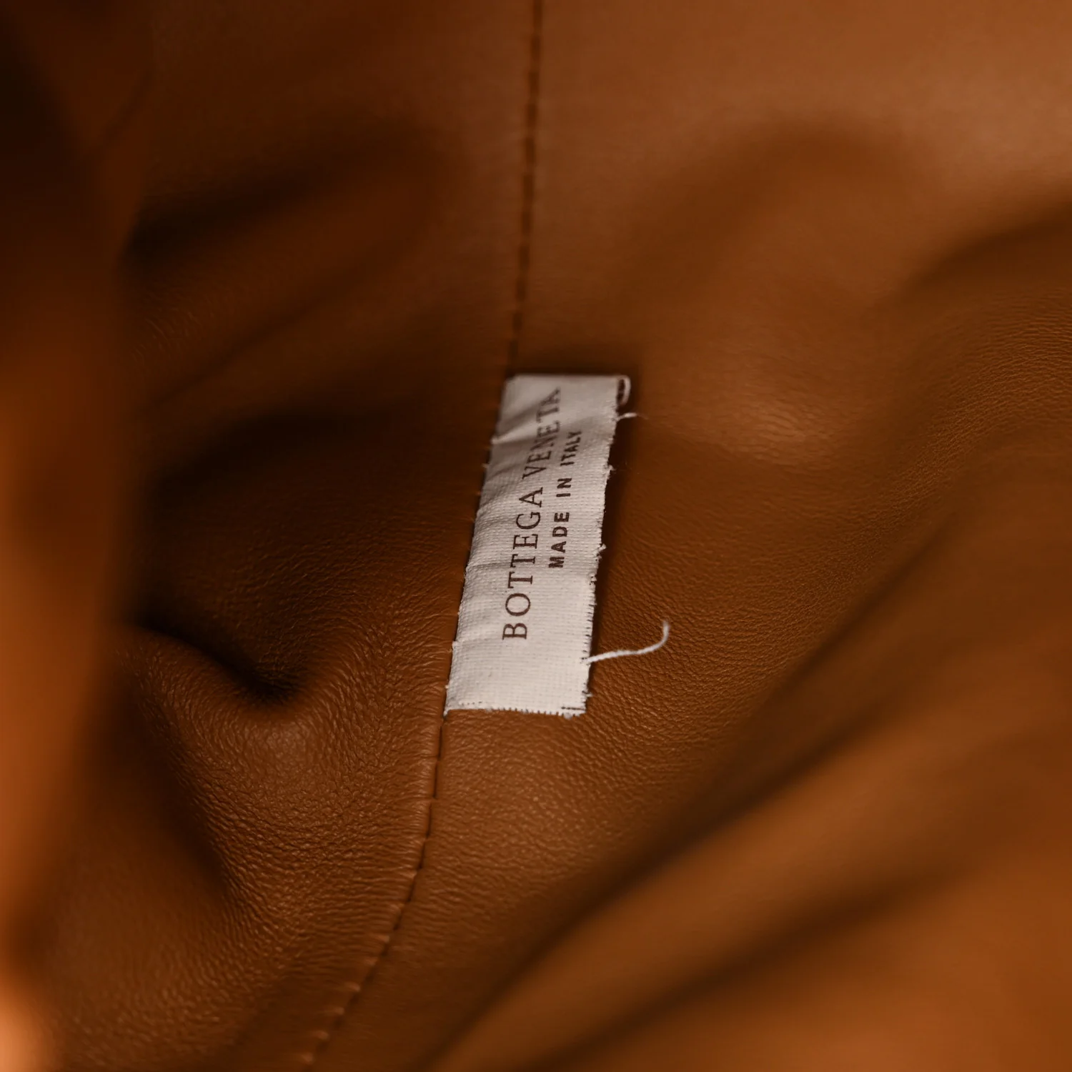 Nappa Maxi Intrecciato The Pouch Oversized Clutch Caramel - Image 6