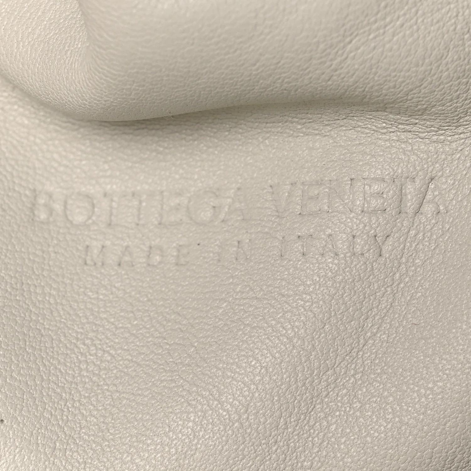 Nappa Maxi Intrecciato The Pouch Oversized Clutch Plaster - Image 6