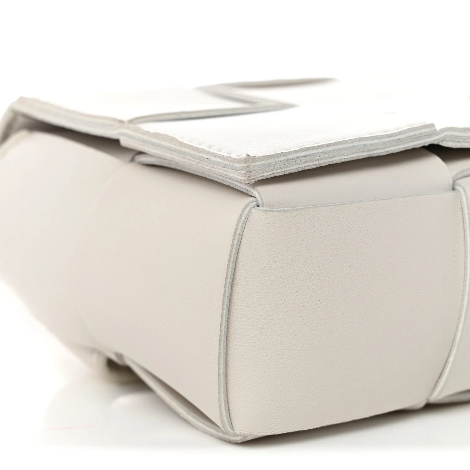 Nappa Maxi Intreccio The Belt Cassette Bag White - Image 9