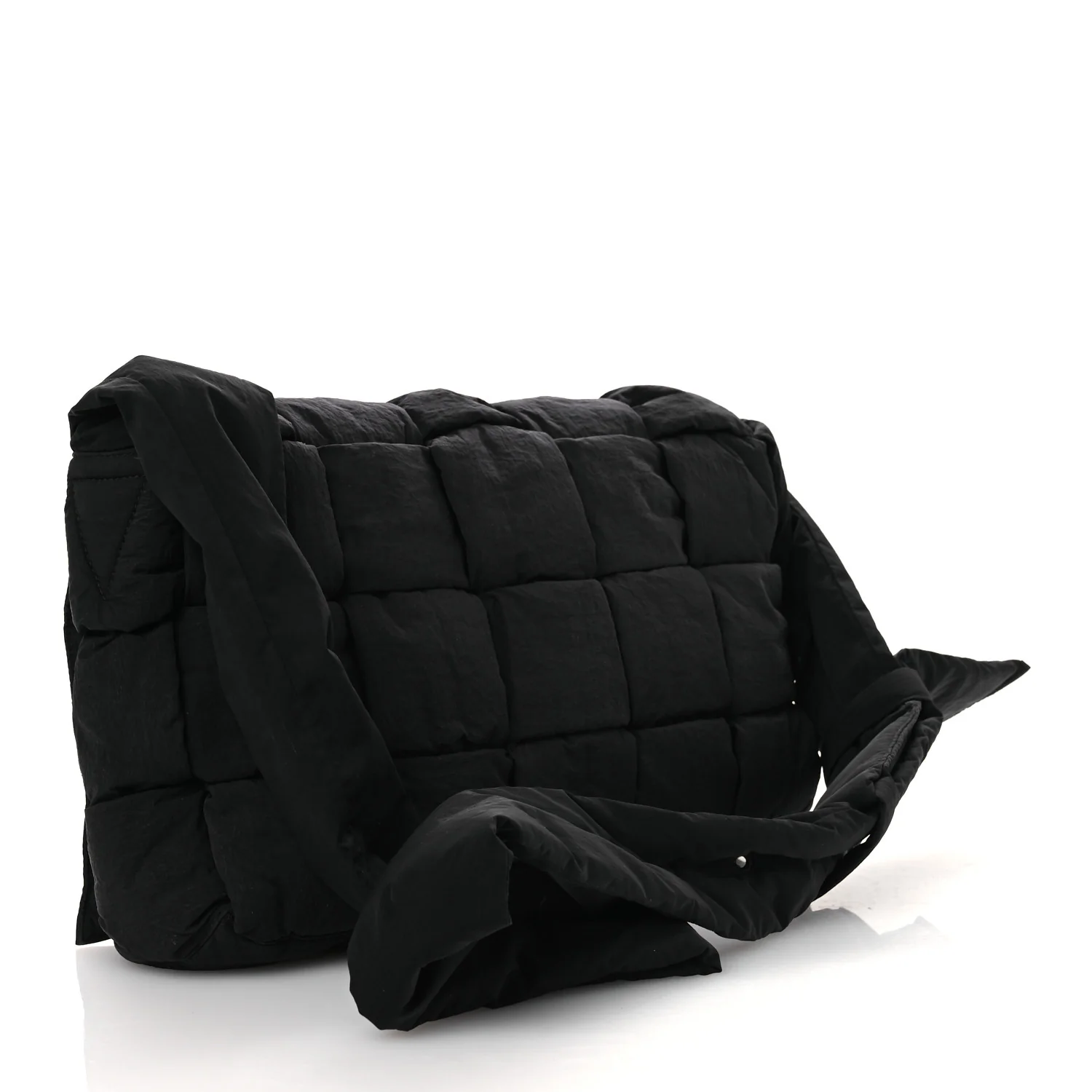 Nylon Intrecciato Padded Tech Maxi Cassette Bag Black - Image 3