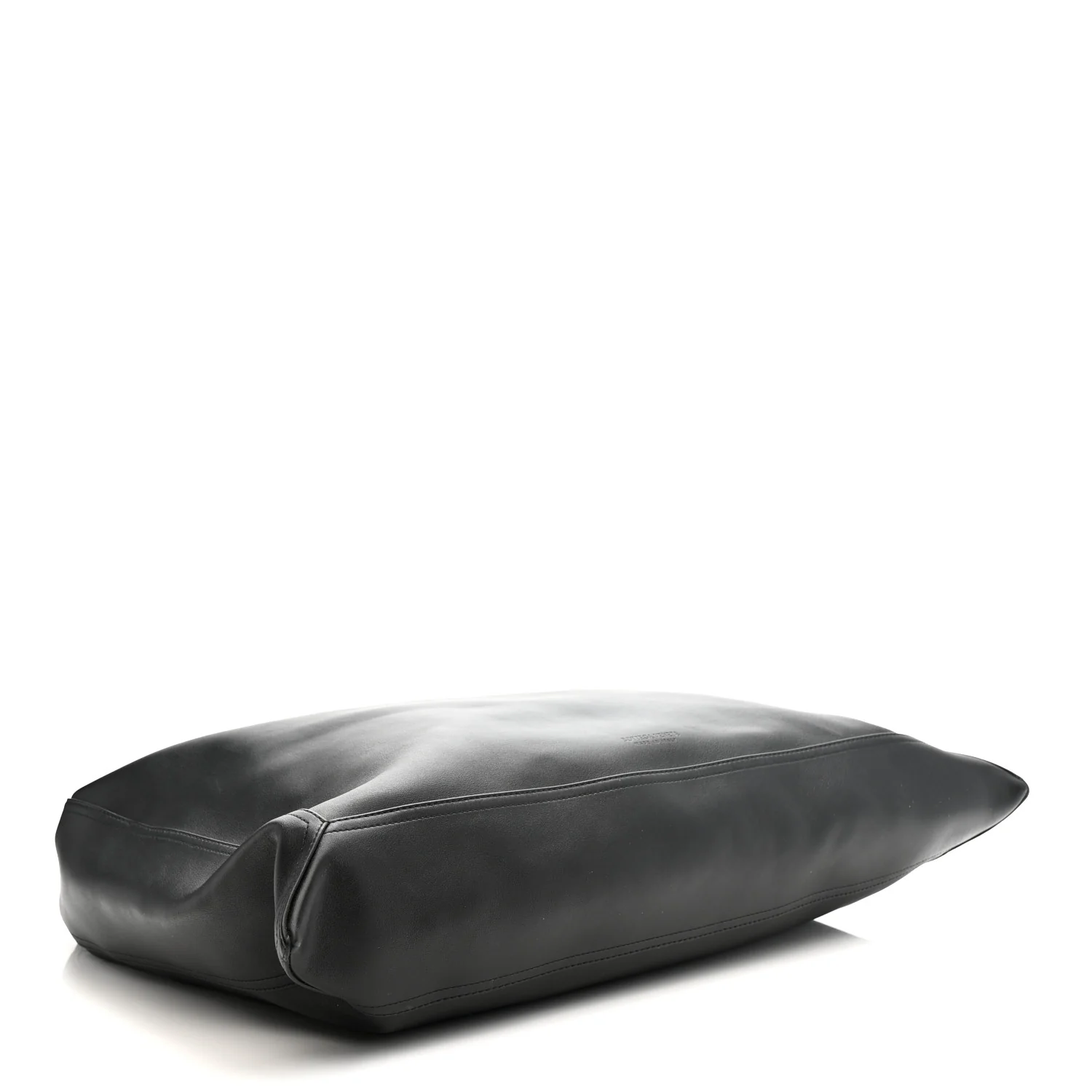 Silky Calfskin Large Hop Black - Image 6