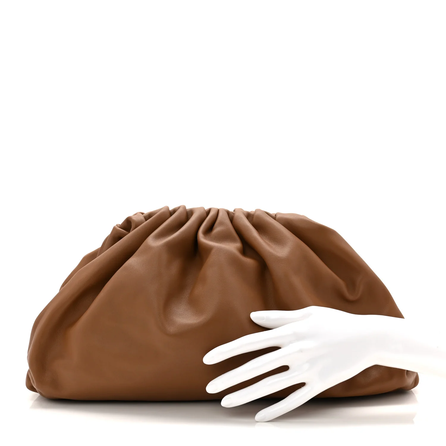 Smooth Butter Calf The Pouch Oversized Clutch Cammello - Image 2