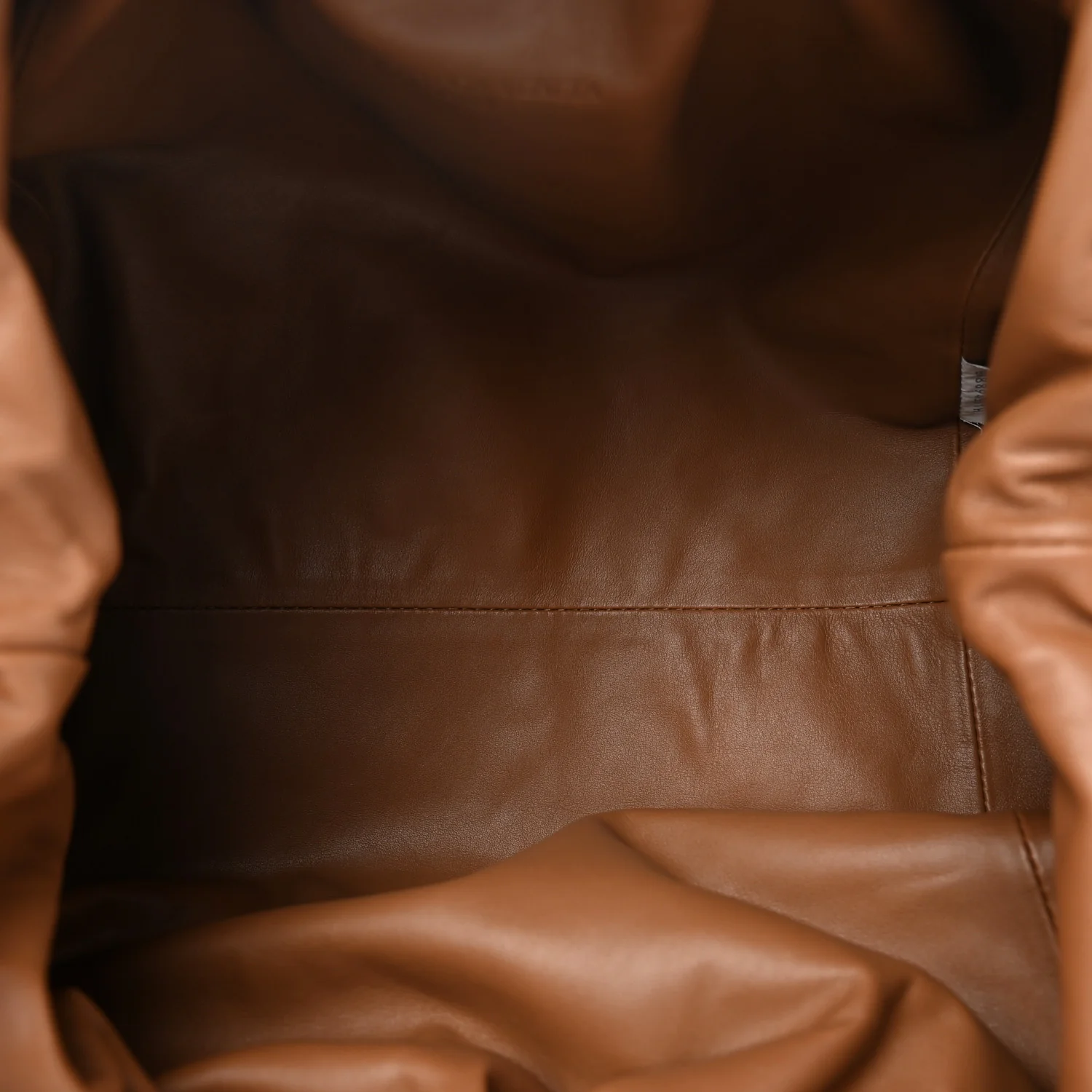 Smooth Butter Calf The Pouch Oversized Clutch Cammello - Image 5