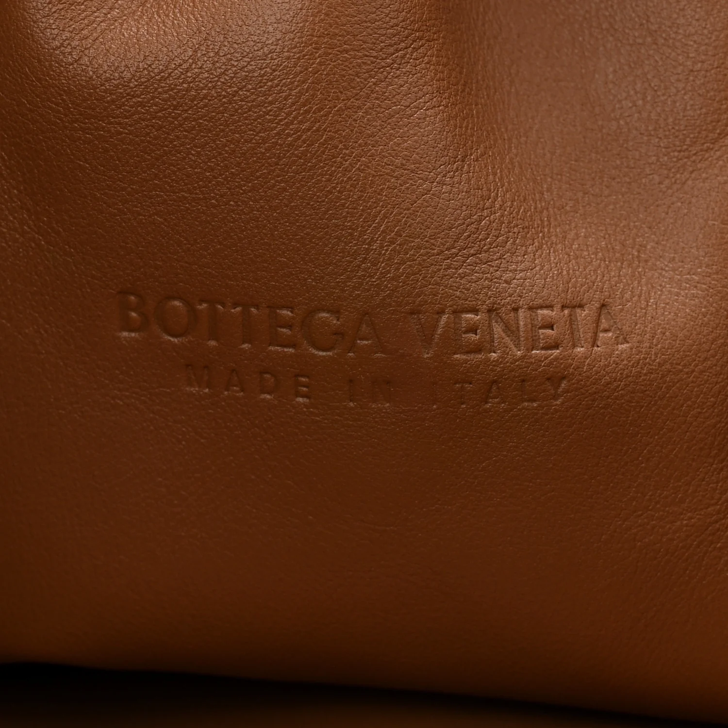 Smooth Butter Calf The Pouch Oversized Clutch Cammello - Image 6