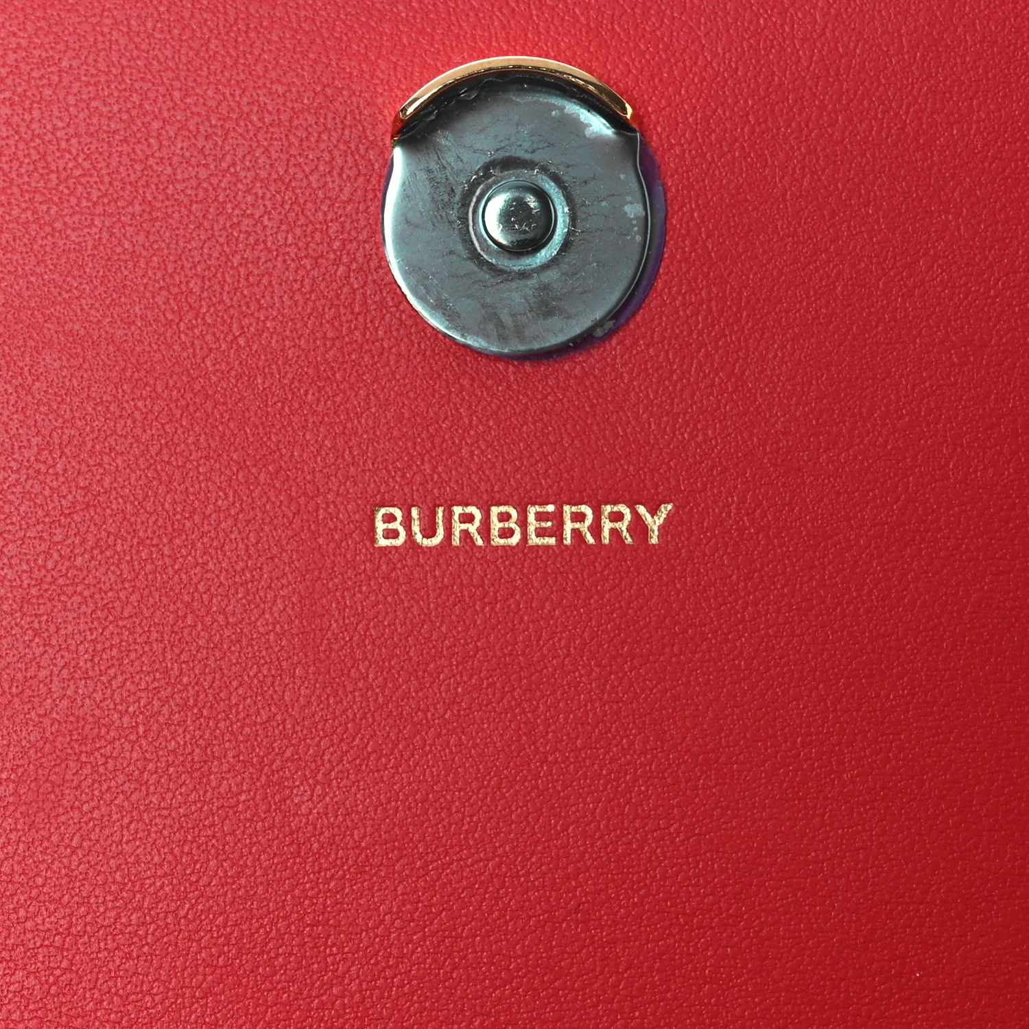Grainy Calfskin Logo Henley Wallet On Chain Red - Image 6