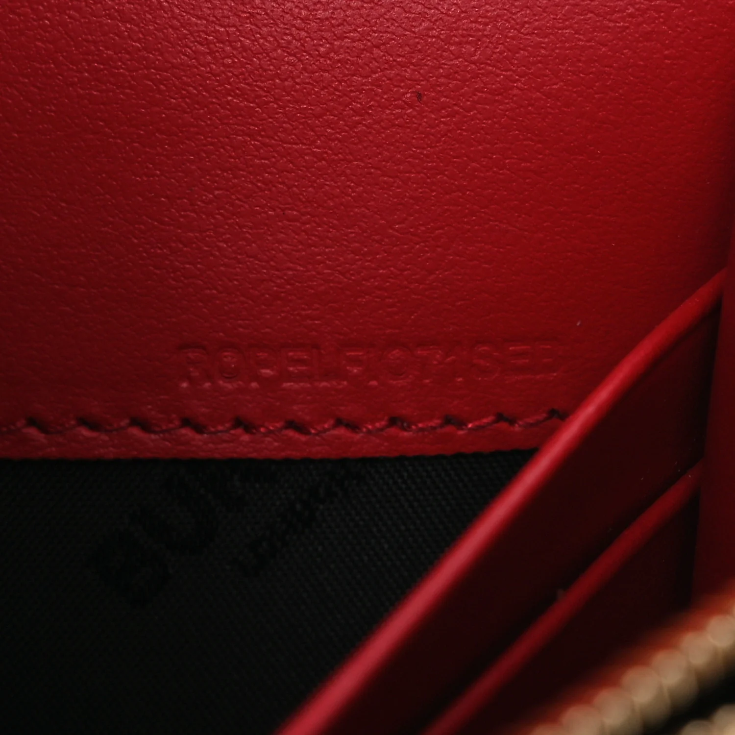 Grainy Calfskin Logo Henley Wallet On Chain Red - Image 8
