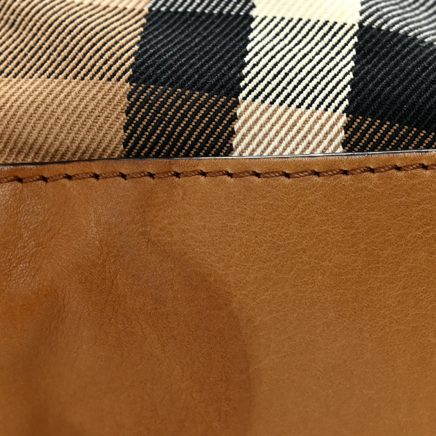 House Check Medium Ashwood Hobo - Image 11