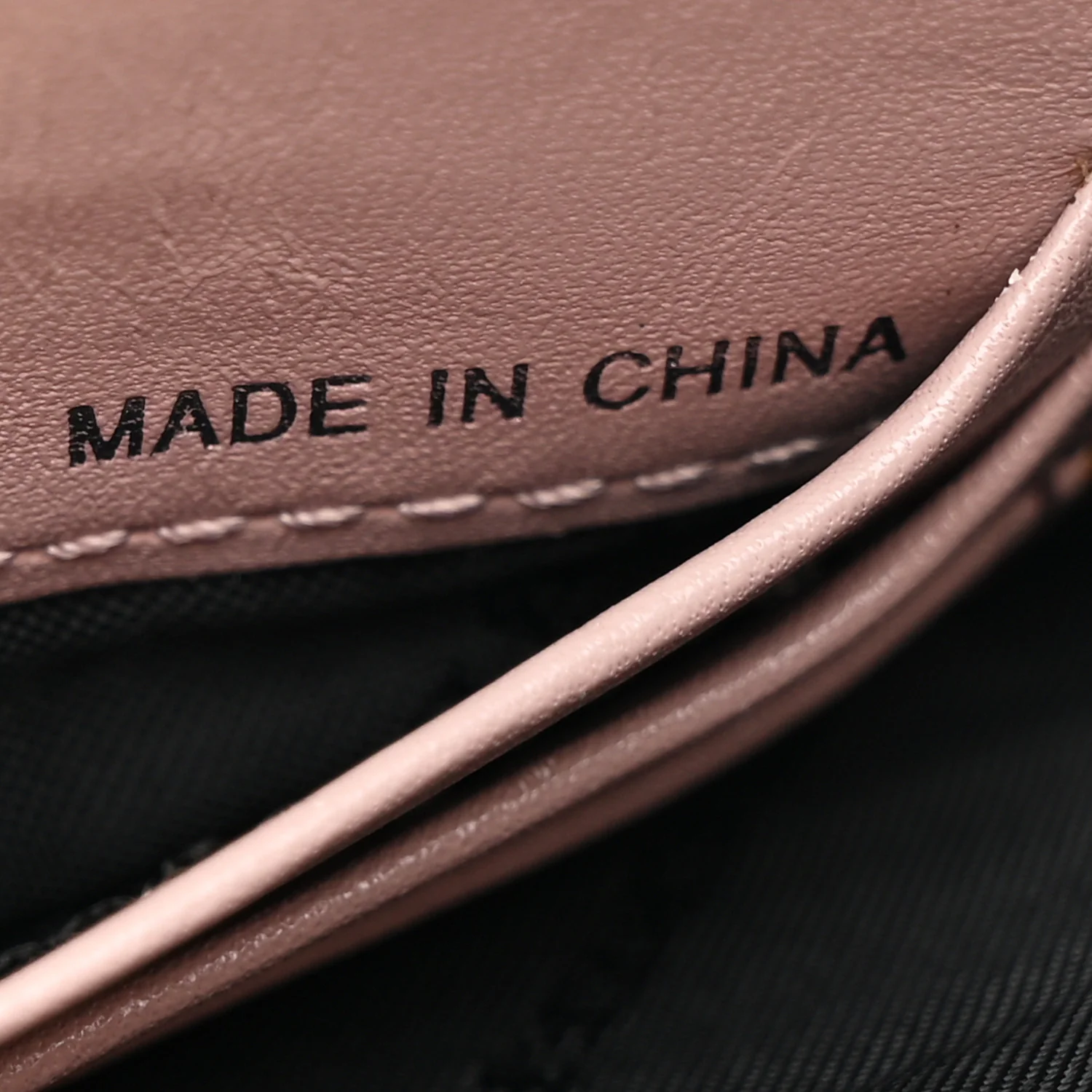 Signature Grain Calfskin Check Embossed Peyton Crossbody Clutch Bag Pale Orchid - Image 8