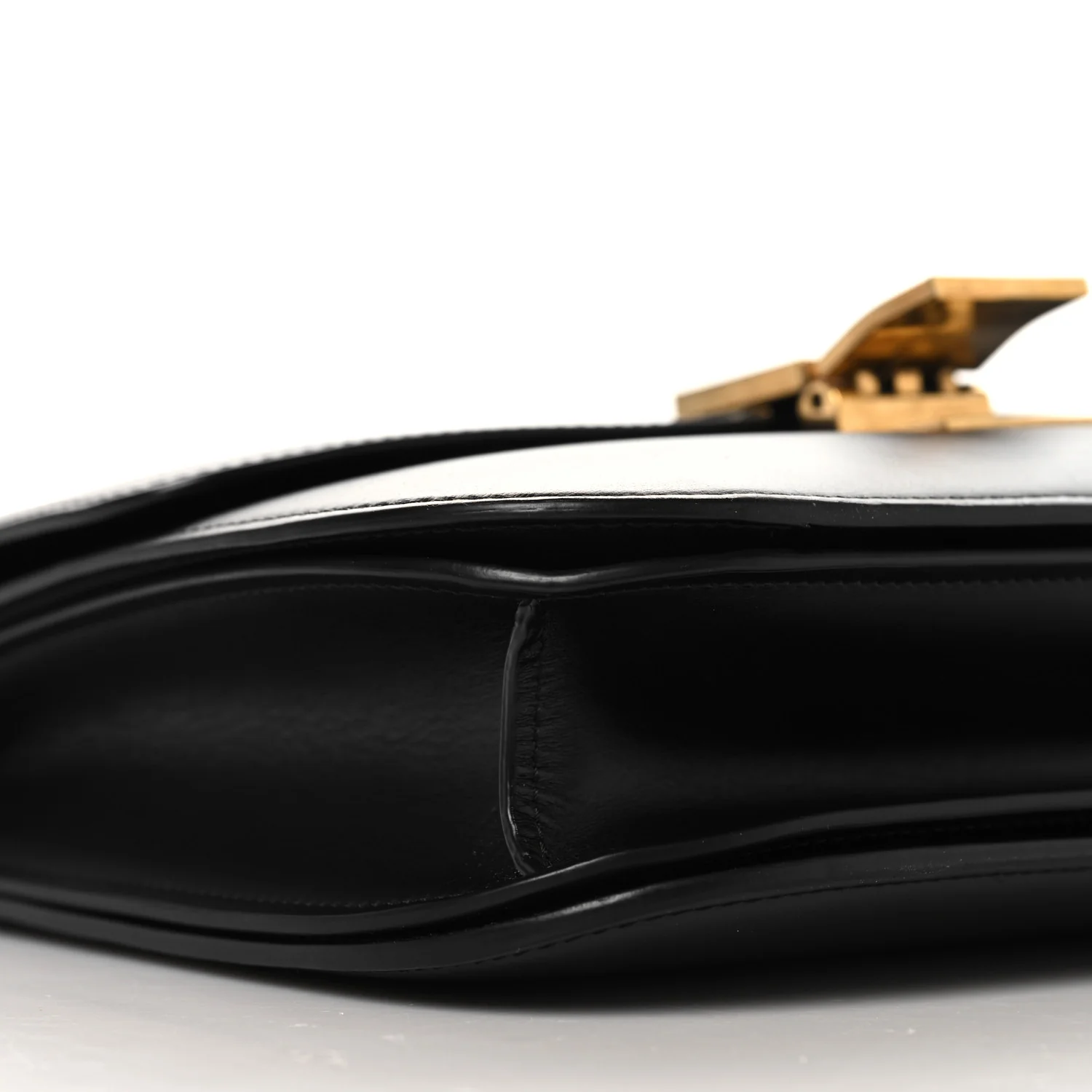 Box Calfskin Medium Classic Box Flap Bag Black - Image 9