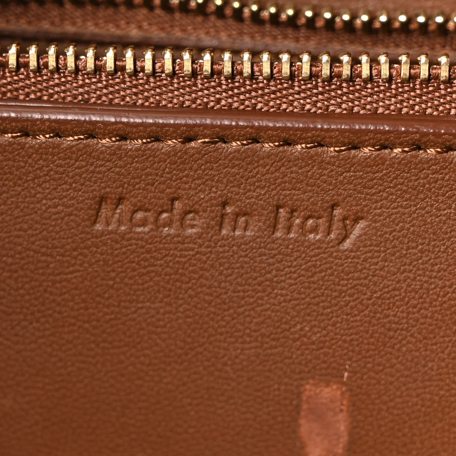 Box Calfskin Medium Classic Box Flap Bag Camel - Image 7
