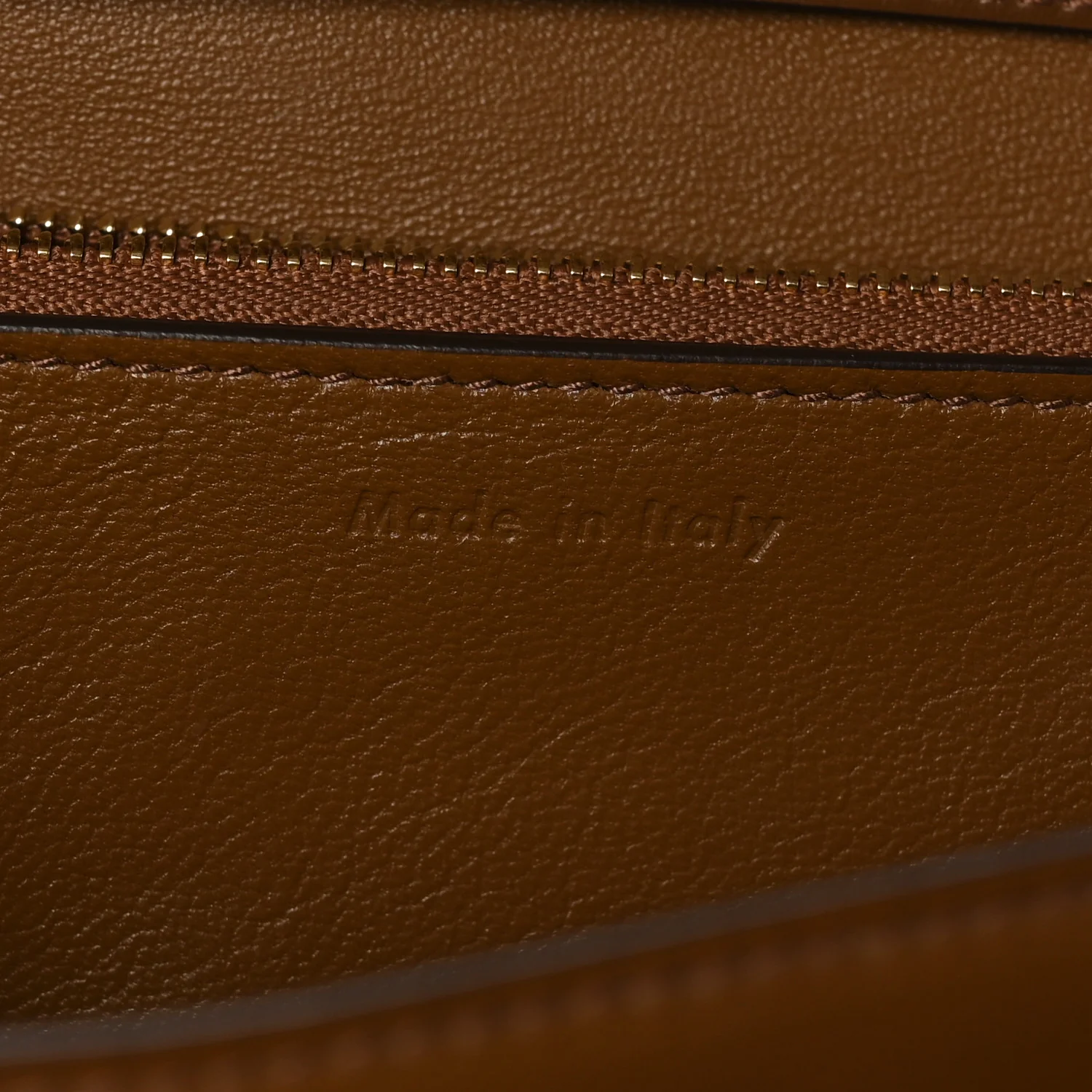 Box Calfskin Medium Classic Box Flap Bag Camel - Image 7