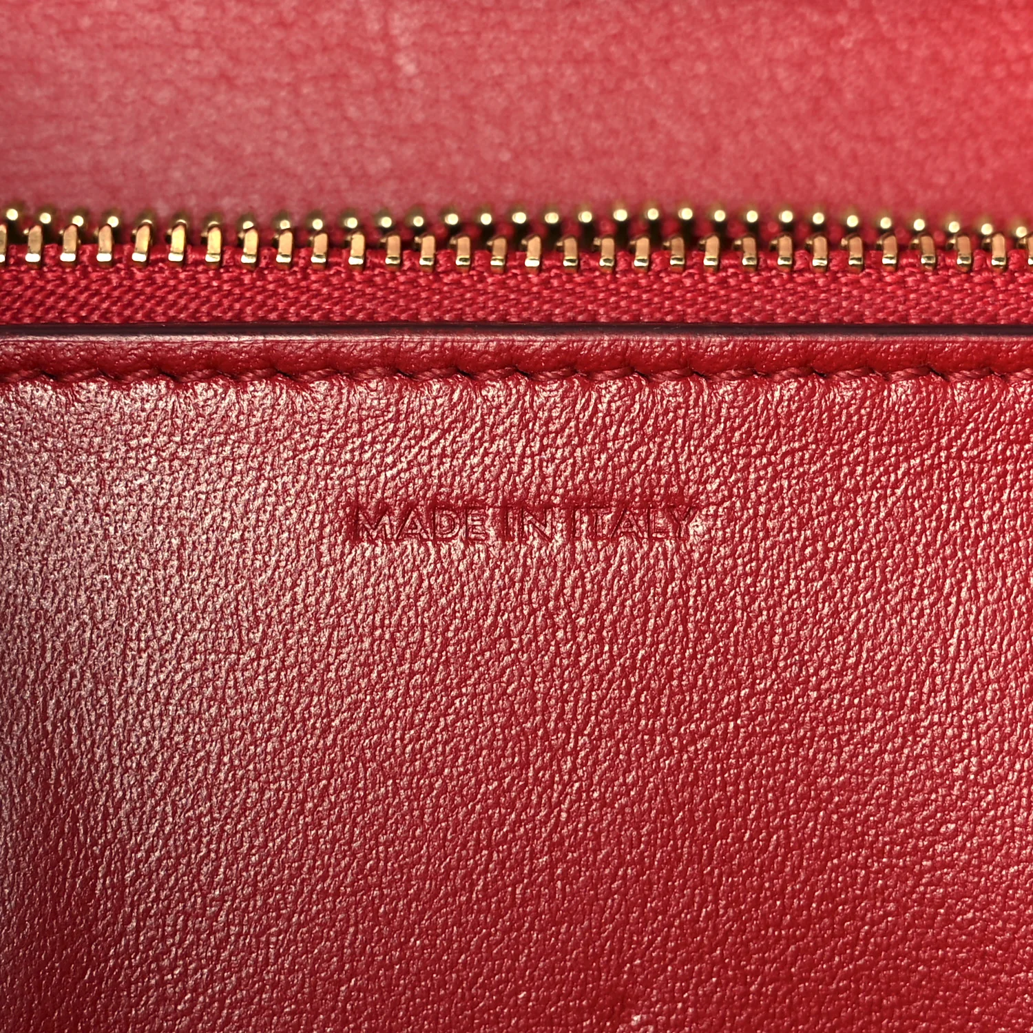 Box Calfskin Medium Classic Box Flap Bag Red - Image 6