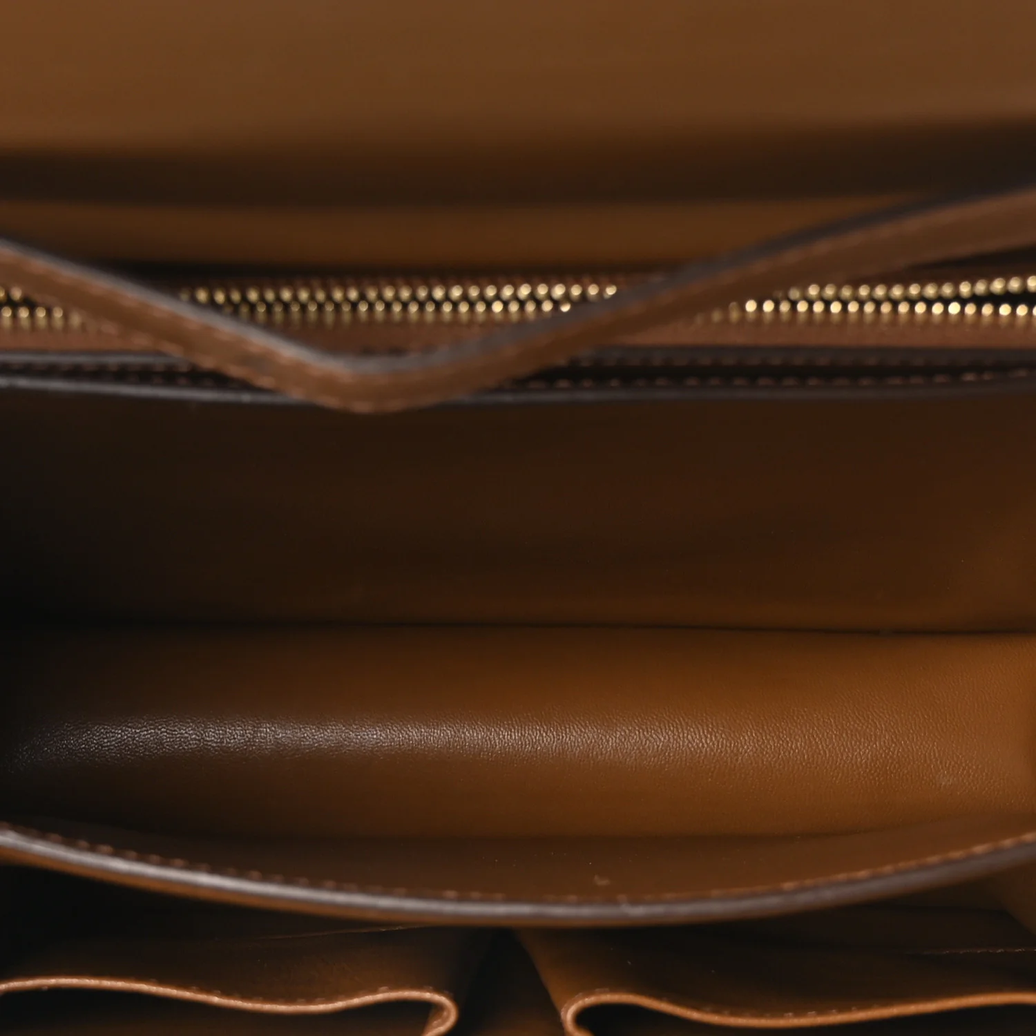 Calfskin Medium Classic Box Flap Bag Light Camel - Image 5