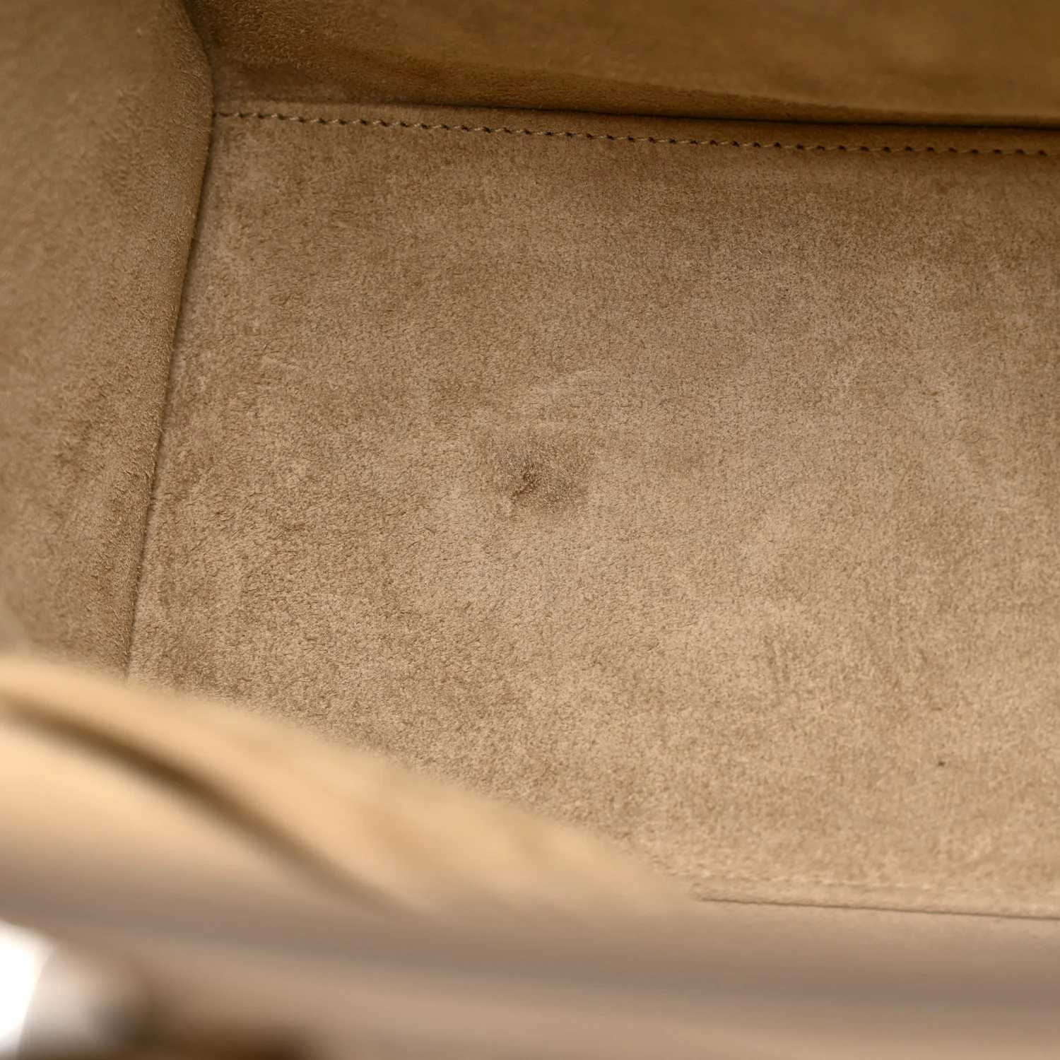 Drummed Calfskin Micro Luggage Dune - Image 11