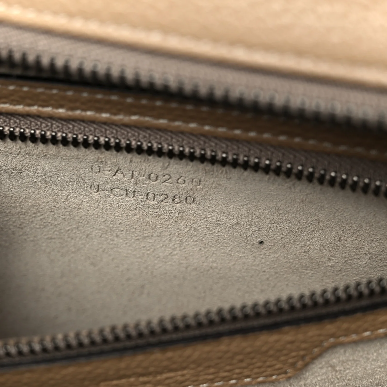 Drummed Calfskin Mini Luggage Dune - Image 7